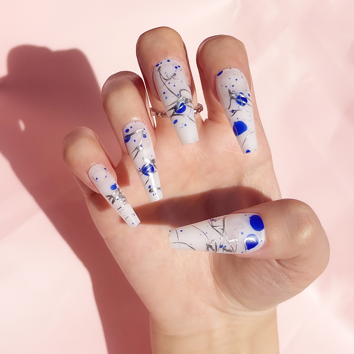 24 PCS PRESS ON NAIL TIPS LONG COFFIN SHAPE SLIVERY LINES AND BLUE DOTS PATTERN details Picture