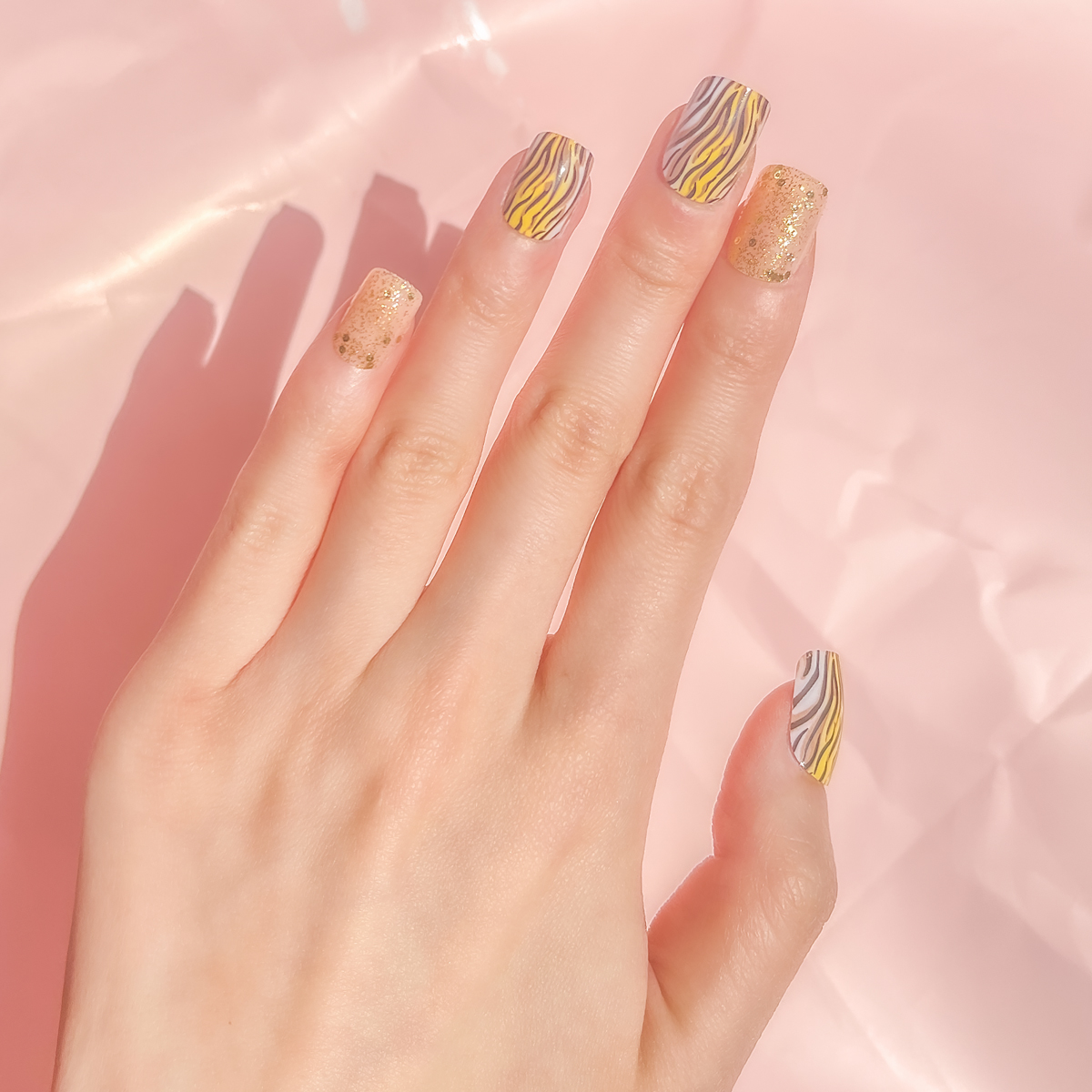 24 PCS PRESS ON NAIL TIPS SQUARE SHAPE GOLD GLITTER  details Picture