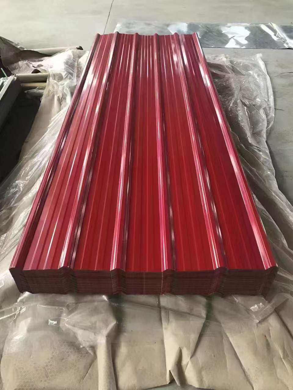 建筑用防水彩钢瓦 高强度彩钢板 建材彩钢瓦铁皮瓦 环保耐用彩钢卷 瓦片新款彩钢瓦彩钢瓦彩钢板产品图