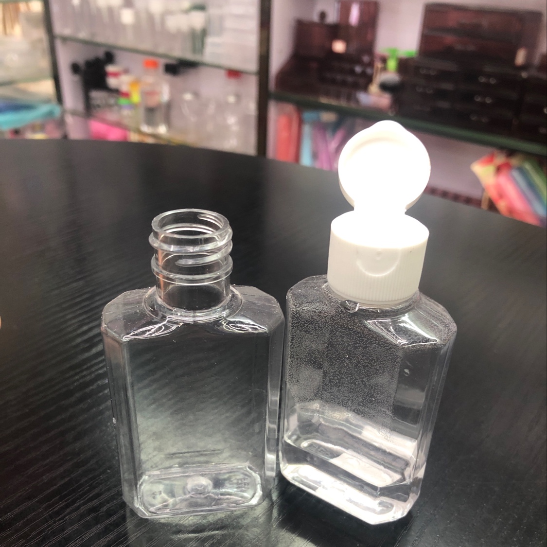 消毒液免洗洗手液瓶。01