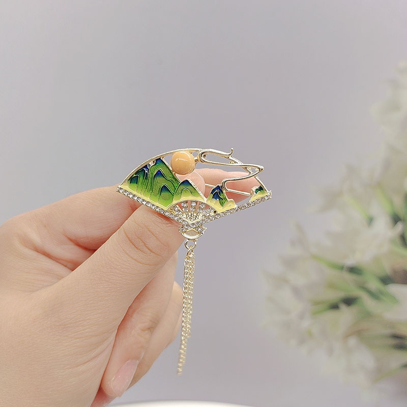 国潮ins风小众设计感彩色胸针批发 包包服装配饰徽章跨境货源