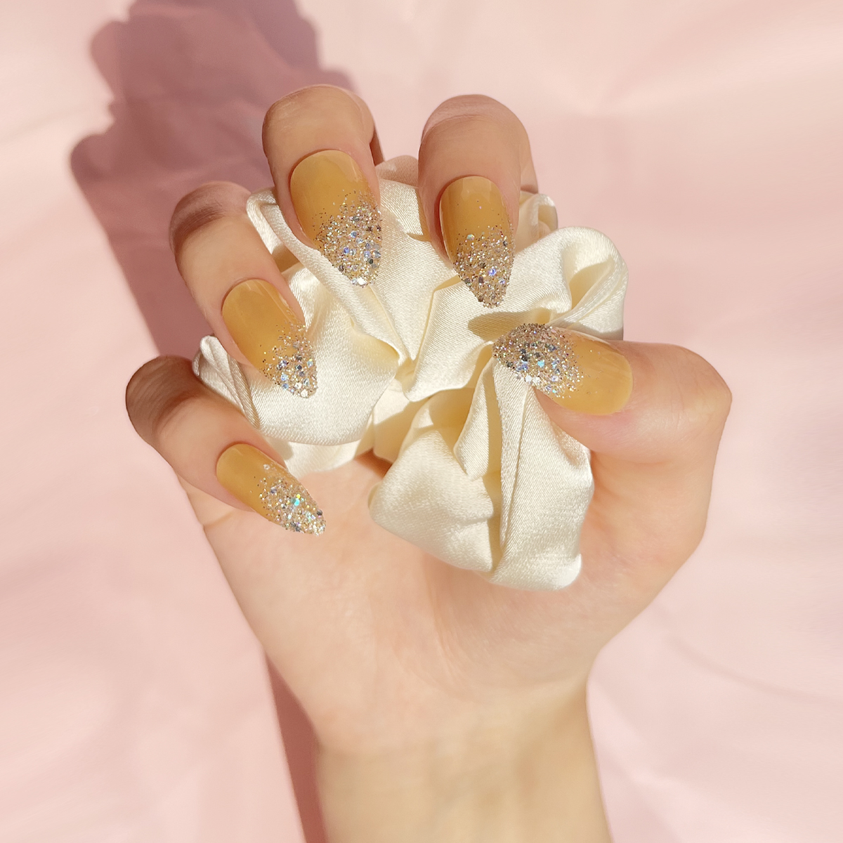 24 PCS PRESS ON NAIL TIPS STILETTO SHAPE YELLOW BACKGROUND SLIVERY GLITTER details Picture
