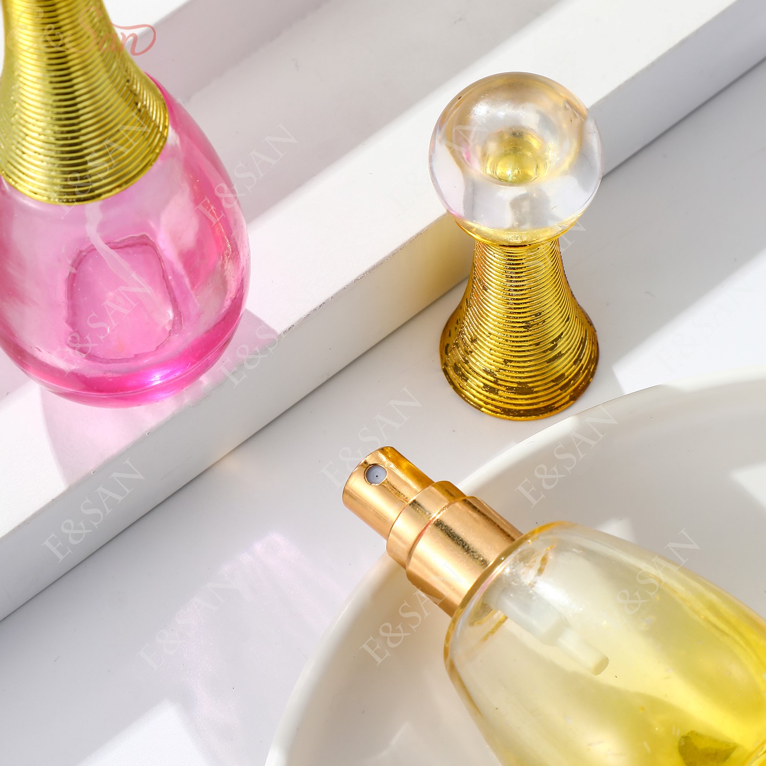 玻璃瓶/香水盖/带塞玻璃瓶/玻璃杯杯子/diy塑料许愿空瓶白底实物图