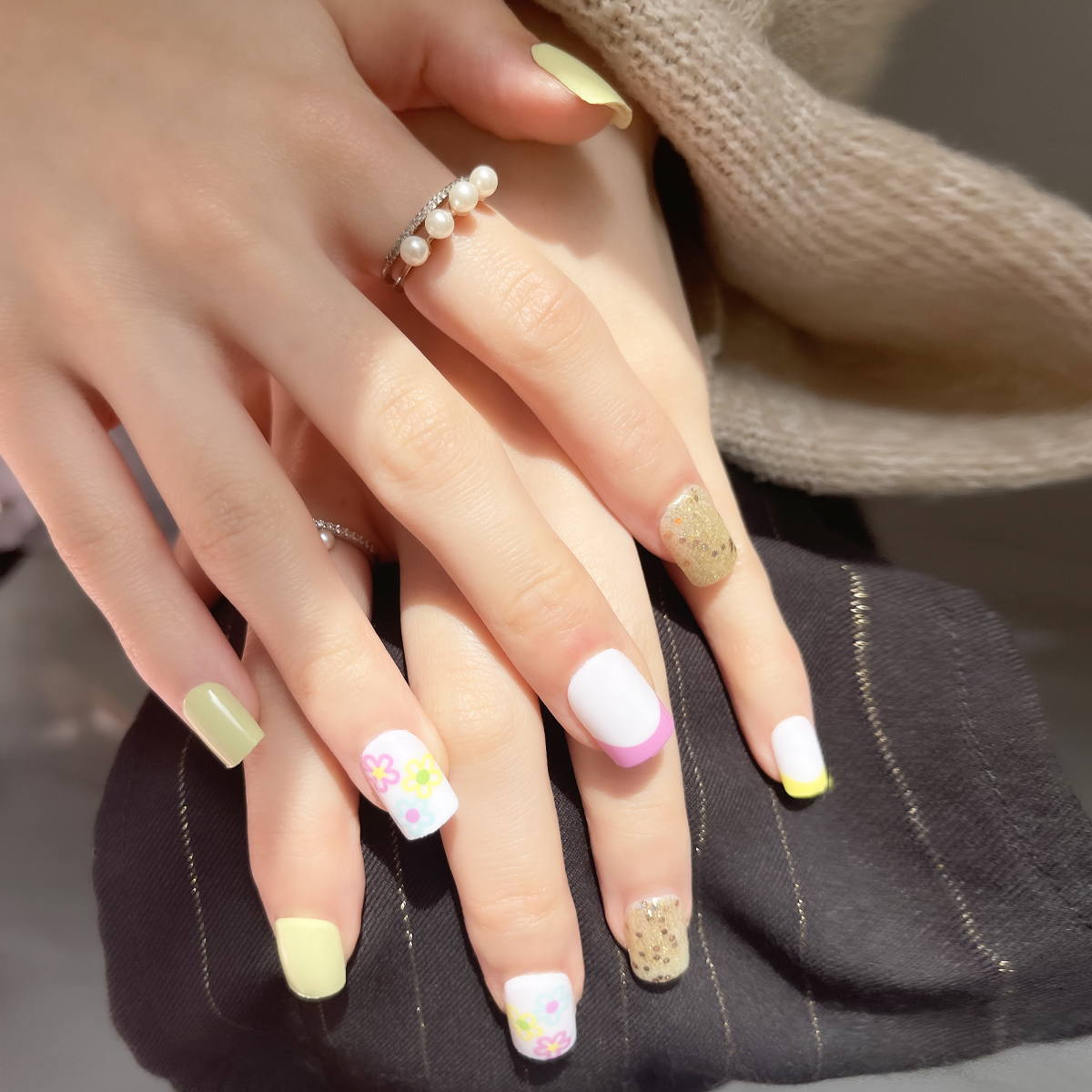 24 PCS PRESS ON NAIL TIPS SQUARE SHAPE COLORFUL FLOWER AND GOLD GLITTER undefined