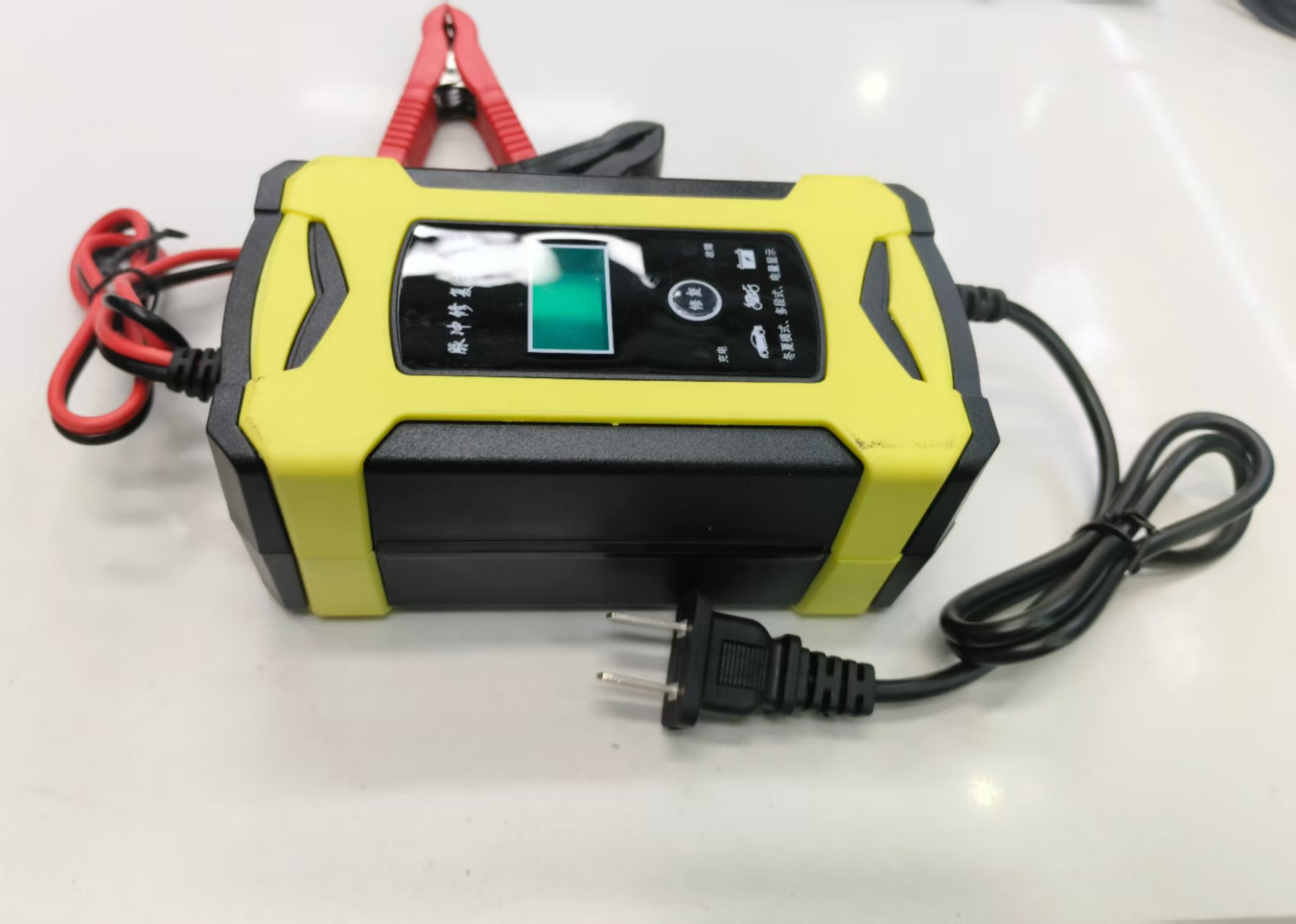 Cargador 12V6A cargador de batería de coche cargador 12V cargador de batería cargador de batería