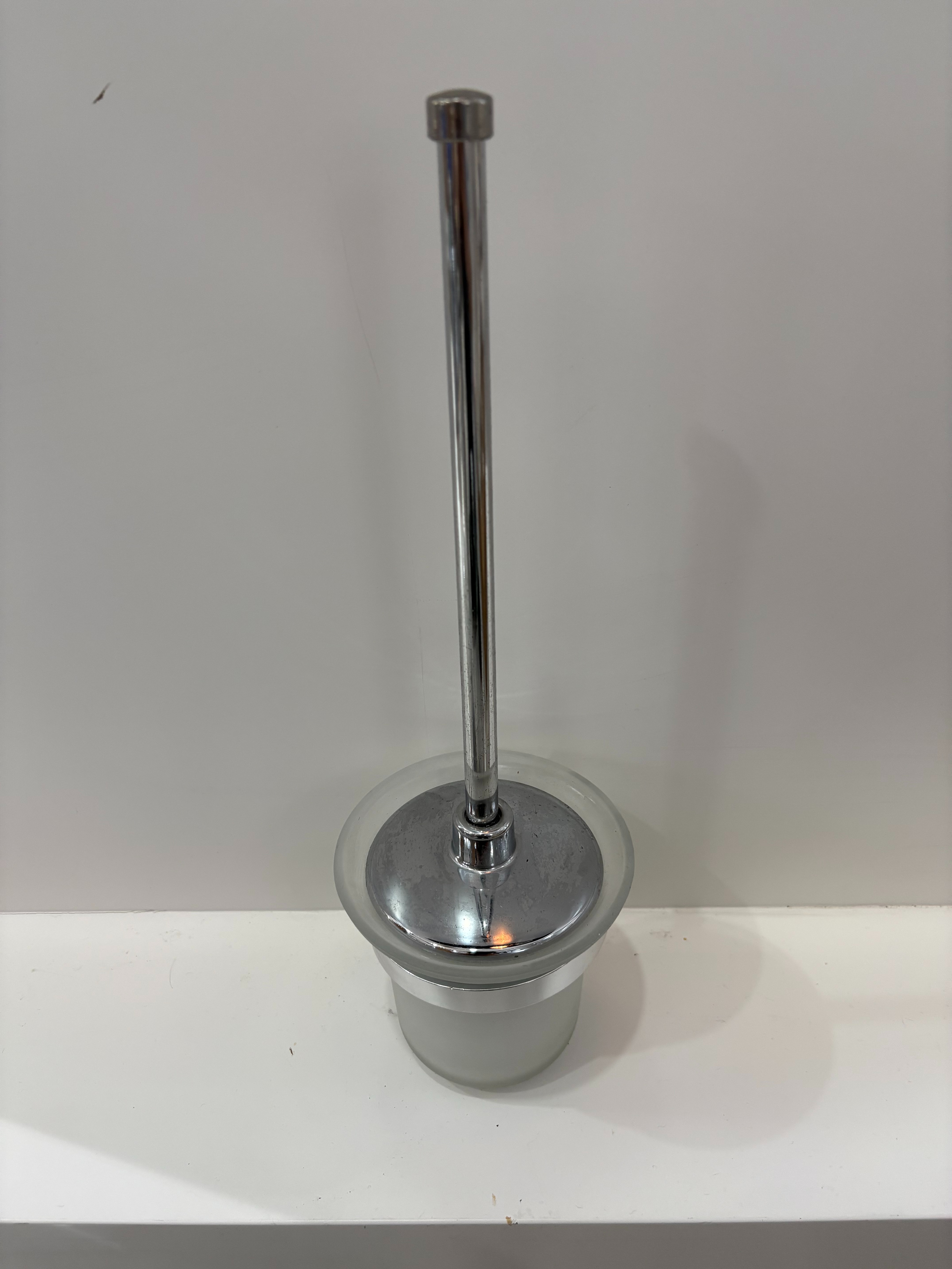 Simple black toilet brush holder set without drilling, space aluminum bathroom toilet frame, toilet brush head, cup holder, square