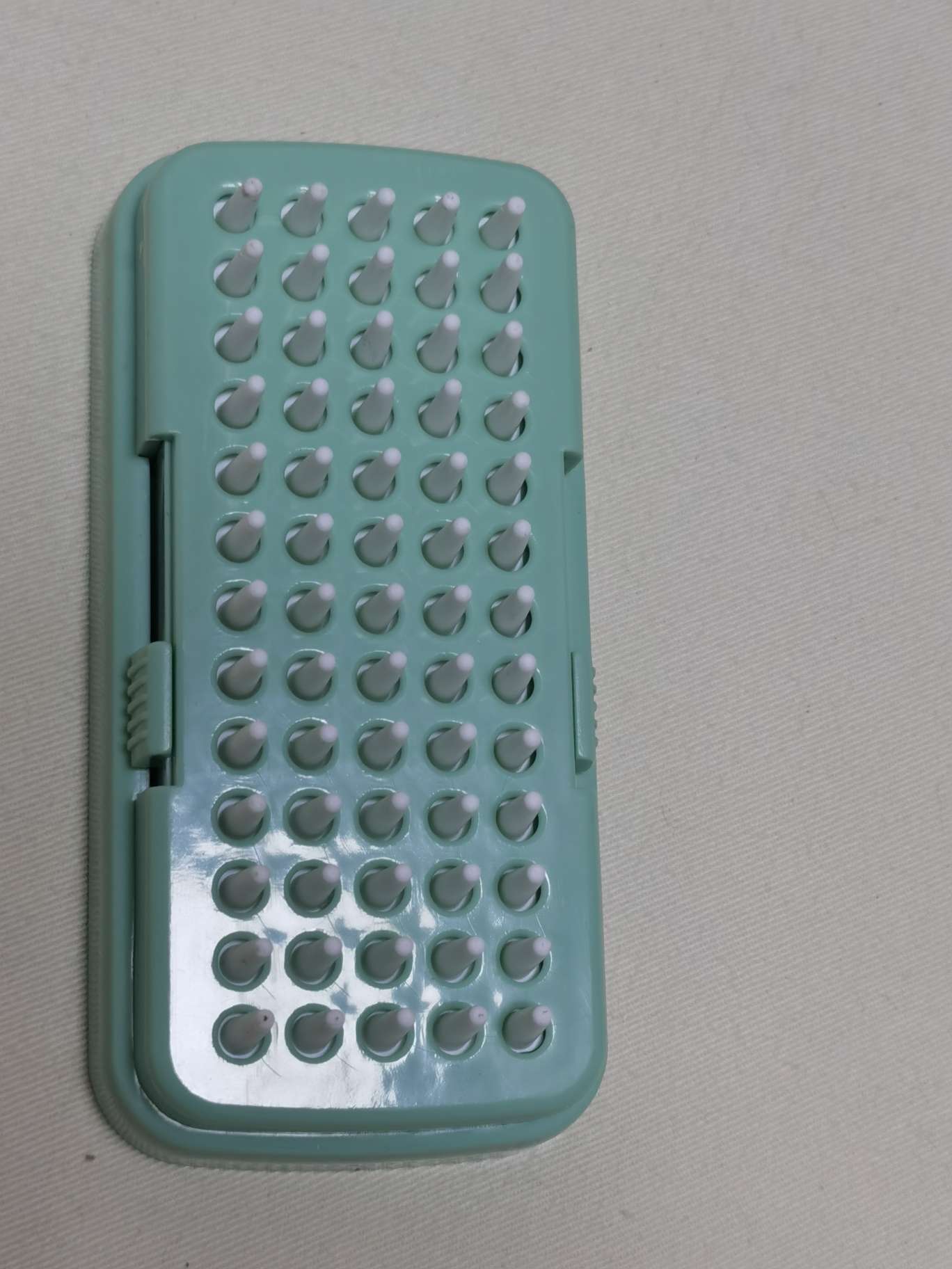 Portable telescopic comb, magic hair combing, cleaning without harming the scalp, hairdressing comb, smooth hair washing comb, pet brush Item Picture