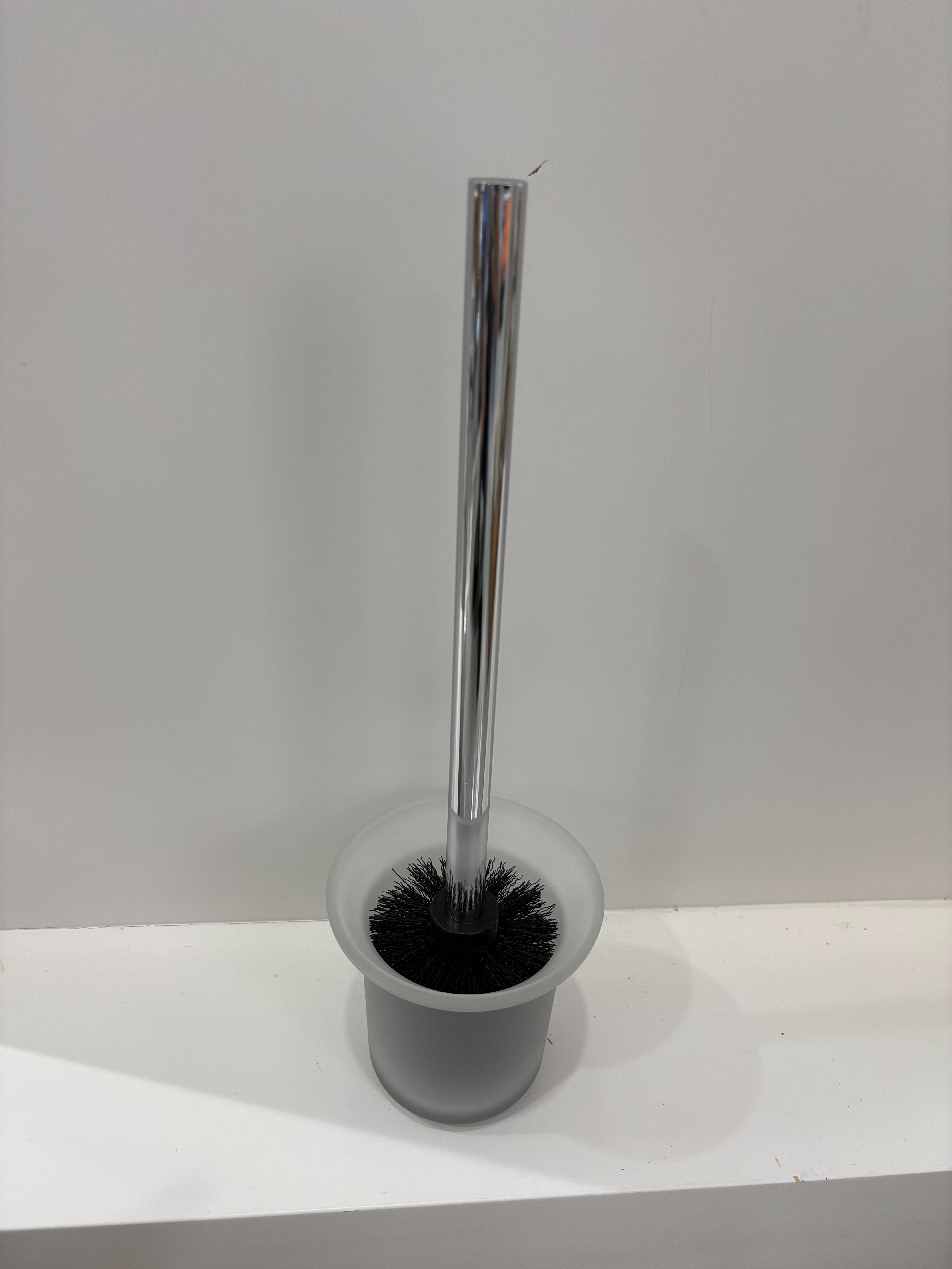 Simple black toilet brush holder set without drilling, space aluminum bathroom toilet frame, toilet brush head, cup holder, square Item Picture