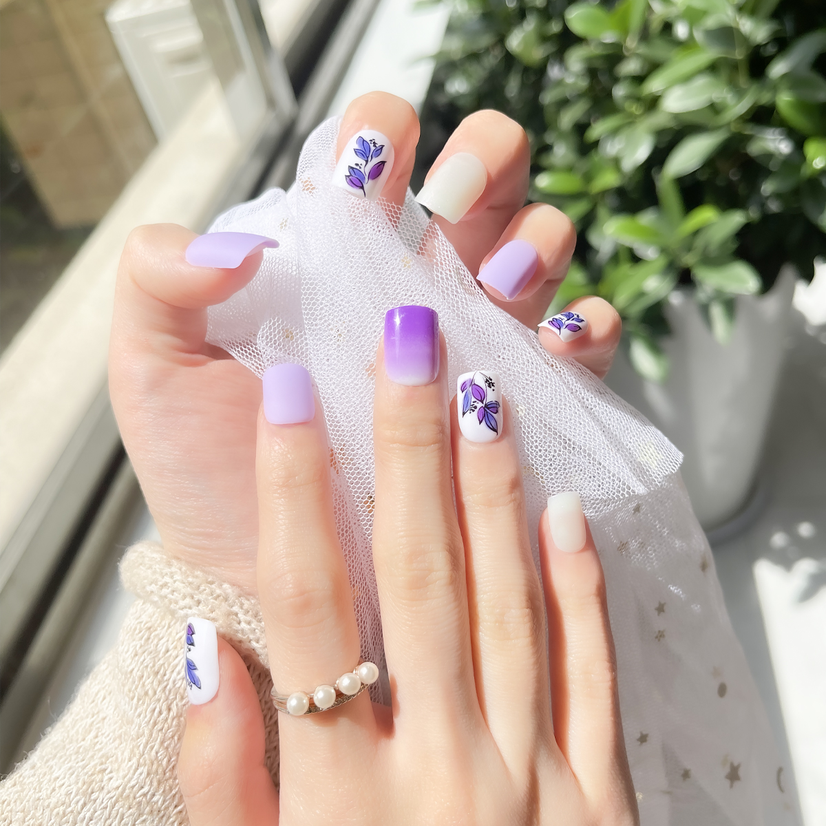 24 PCS PRESS ON NAIL TIPS SQUARE SHAPE PURPLE AND WHITE Item Picture