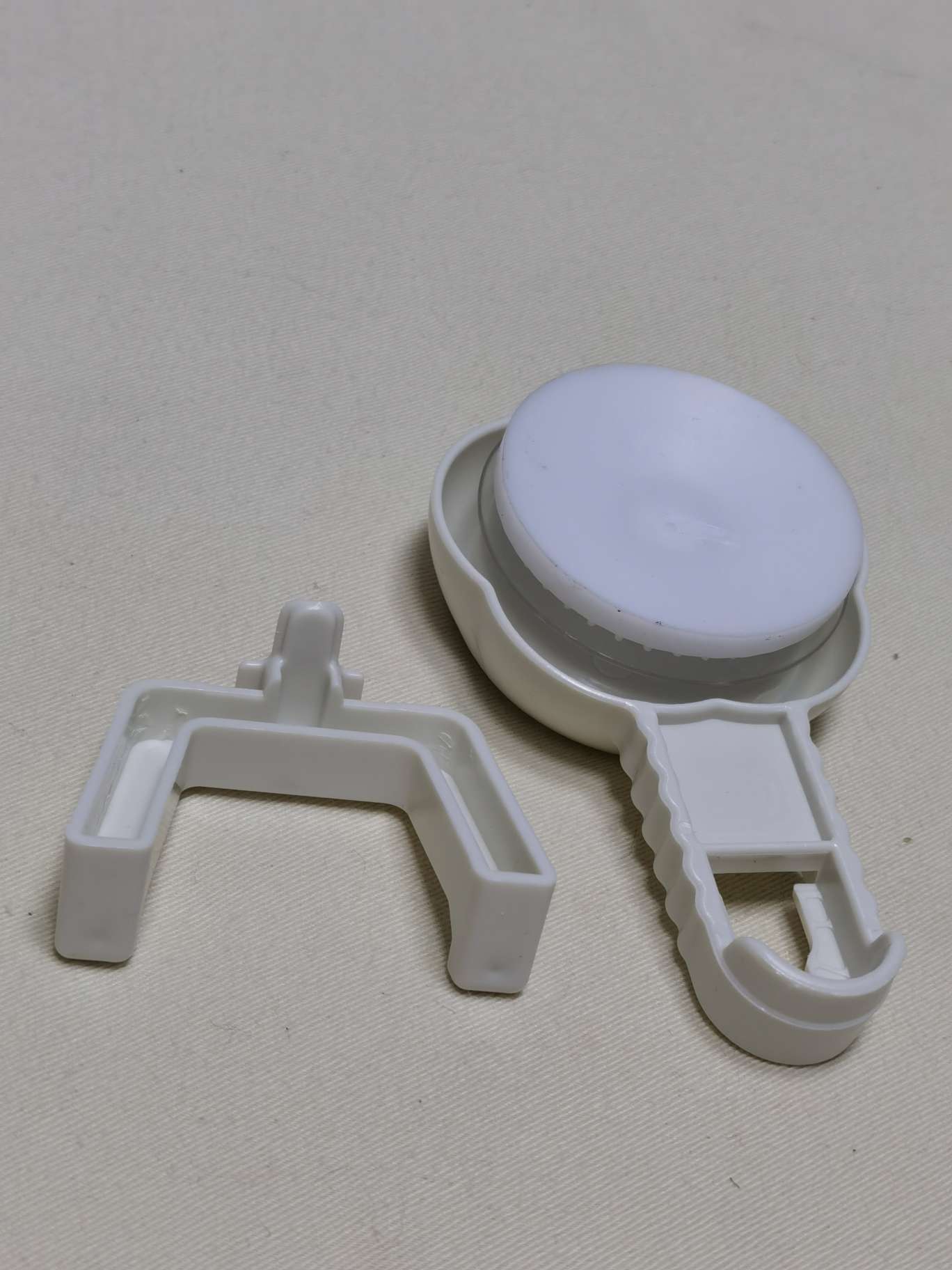 Suction cup hook, no-drilling bathroom door, seamless vacuum adhesive hook, kitchen strong load-bearing towel adhesive hook, hook adhesive hook, no-drilling hook, seamless nail Item Picture