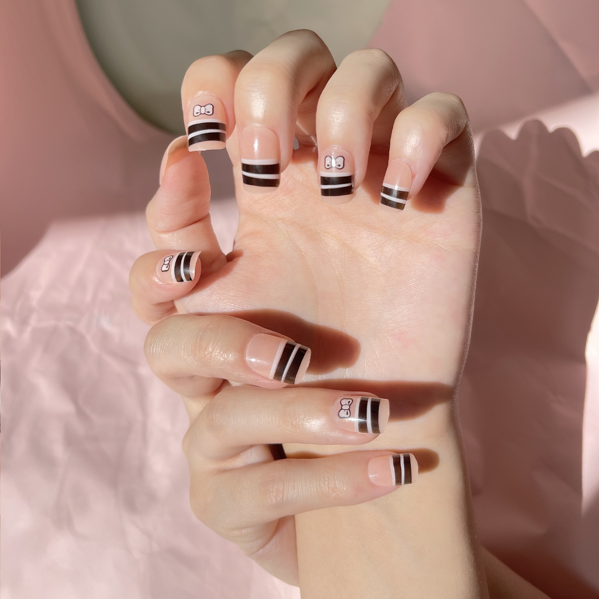 24 PCS PRESS ON NAIL TIPS SQUARE SHAPE BLACK AND WHITE STRIPES WITH BOW TIE Specification drawing