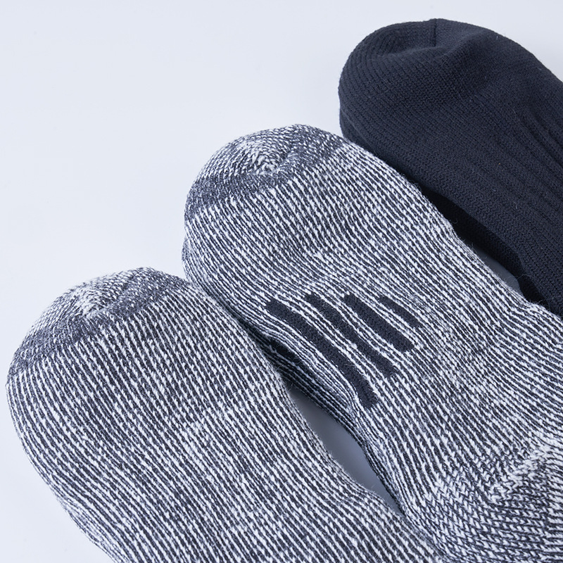 地毯式北美款粗针编织徒步含羊毛纤维袜男秋冬季户外运动登山袜子产品图