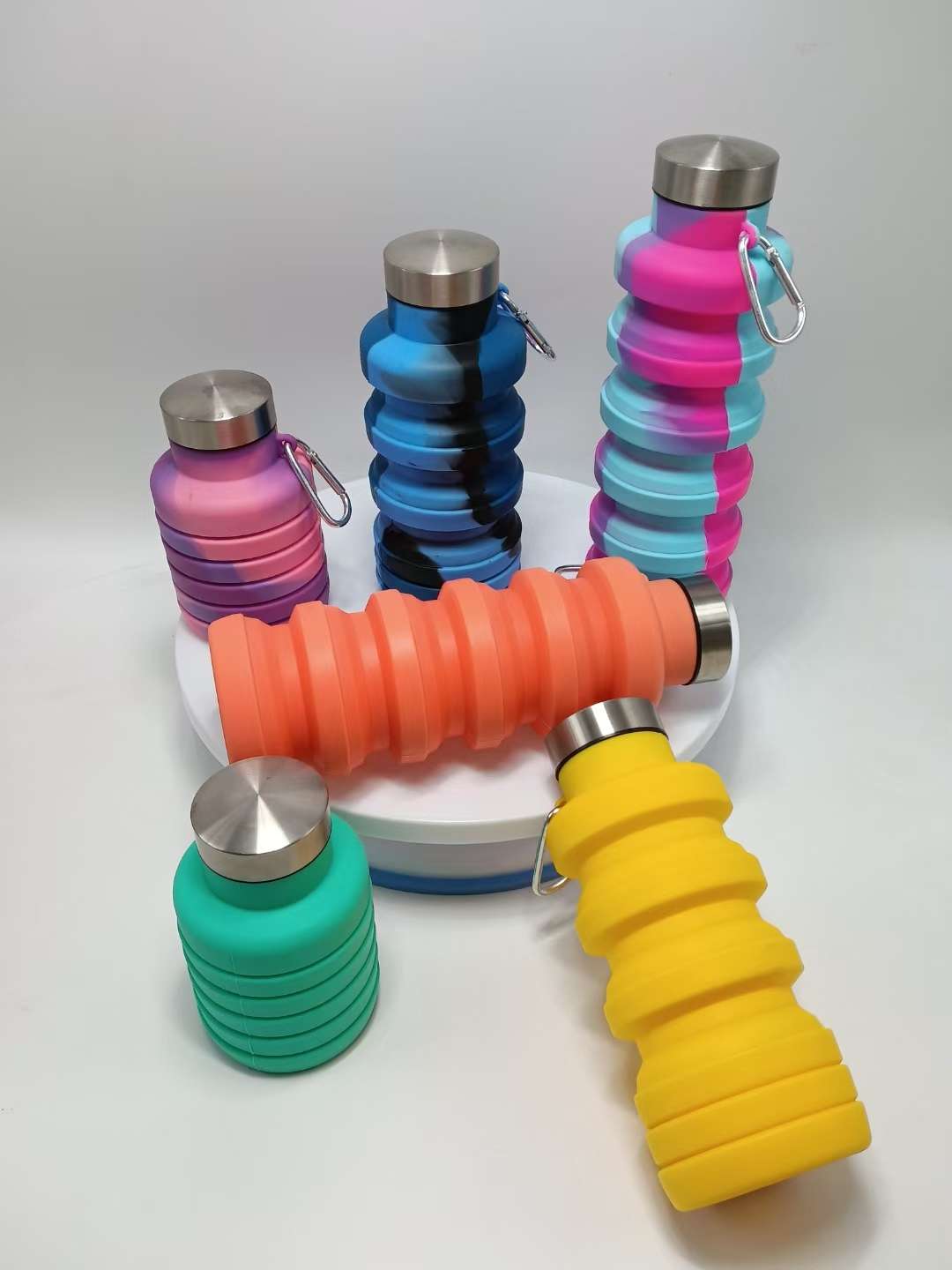 Silicone food-grade water cups, travel sports water bottles, outdoor silicone folding cups, large-capacity children's telescopic silicone cups undefined