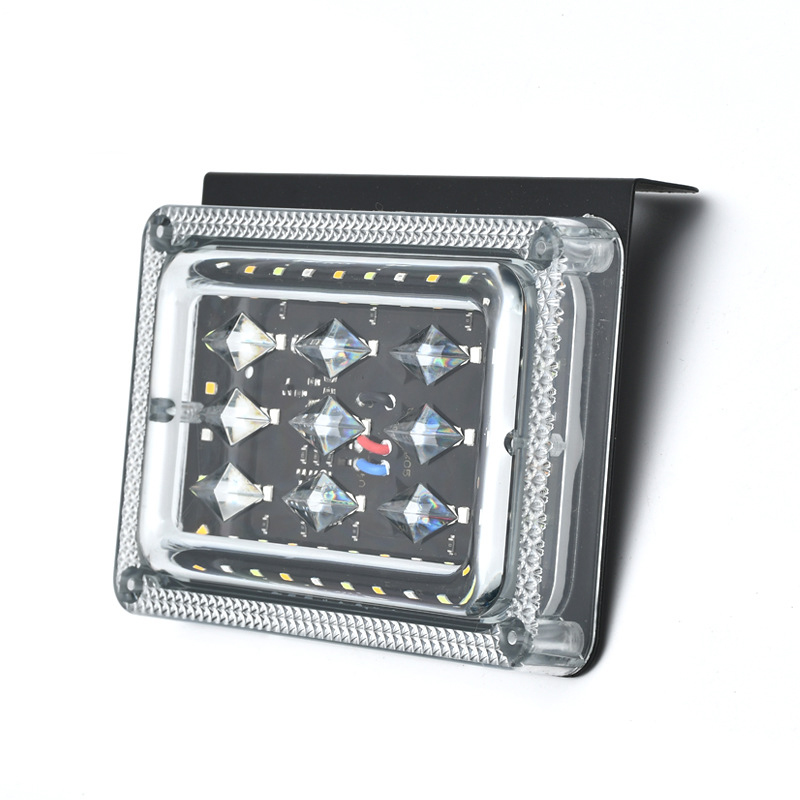 New diamond Flash 24VLED universal truck taillight, strobe fog lamp, truck taillight Application Scenario