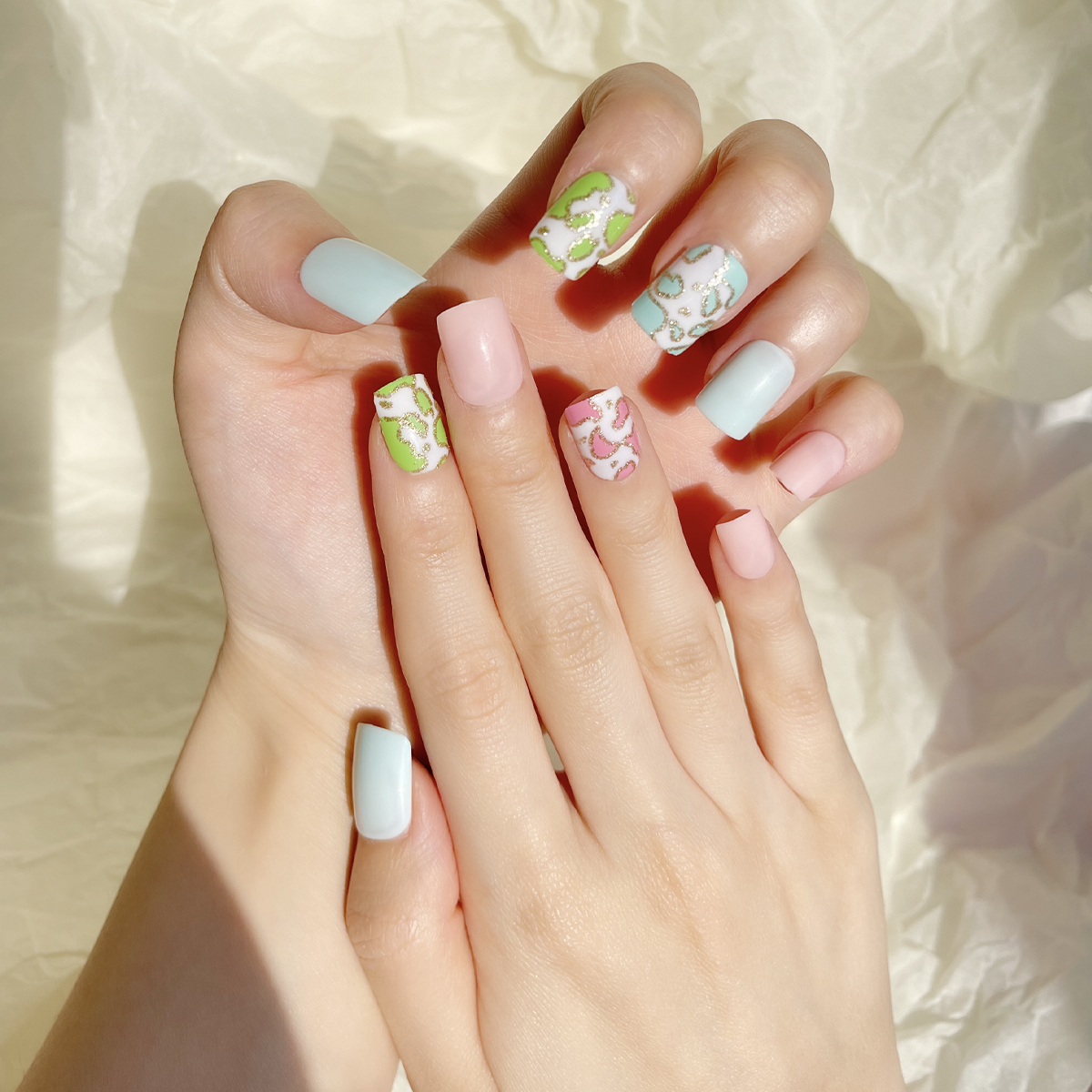 24 PCS PRESS ON NAIL TIPS SQUARE SHAPE PINK GREEN AND BLUE  details Picture