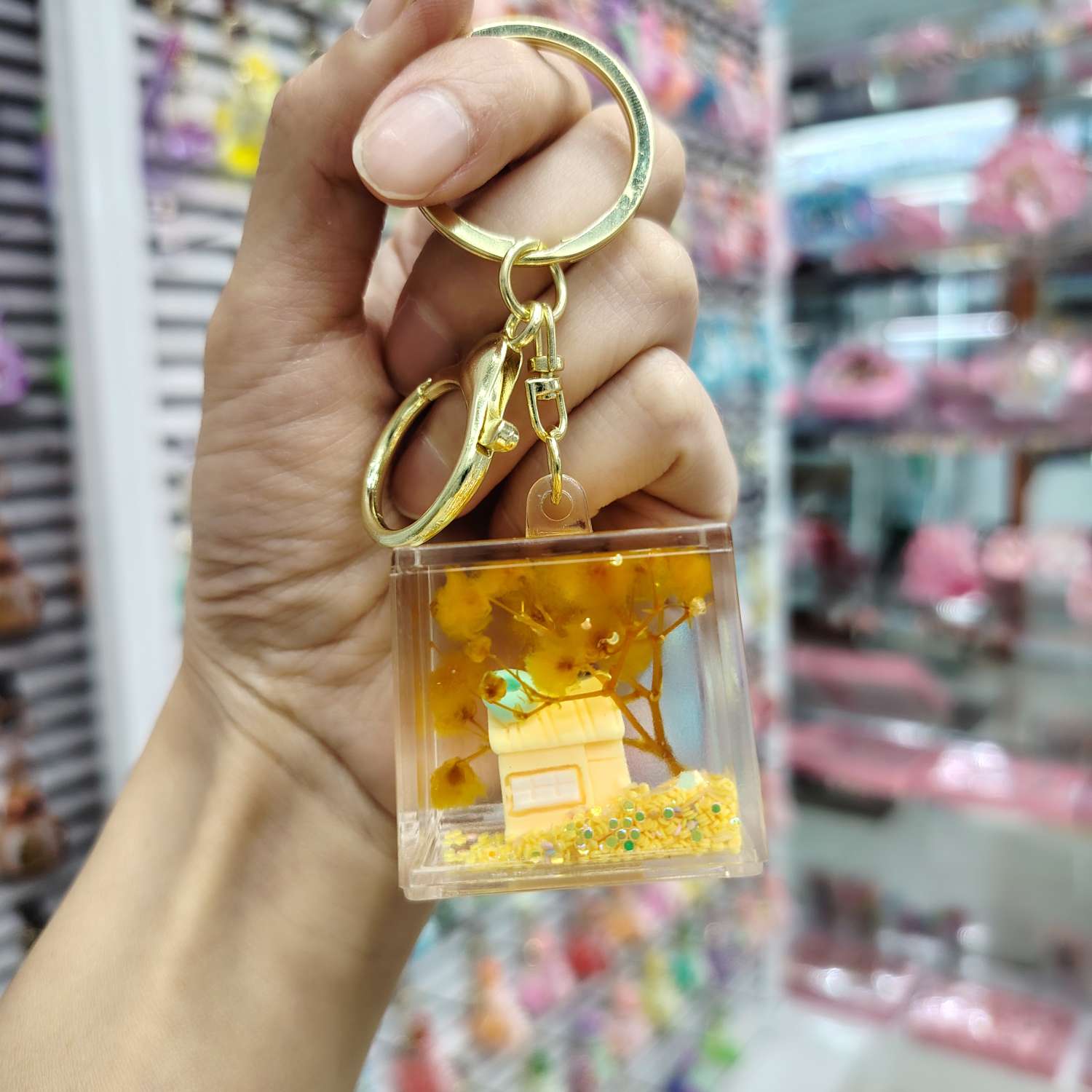 网红流沙可爱入油七夕情侣钥匙挂件花房屋背包配饰汽车小礼品挂饰批发详情图3