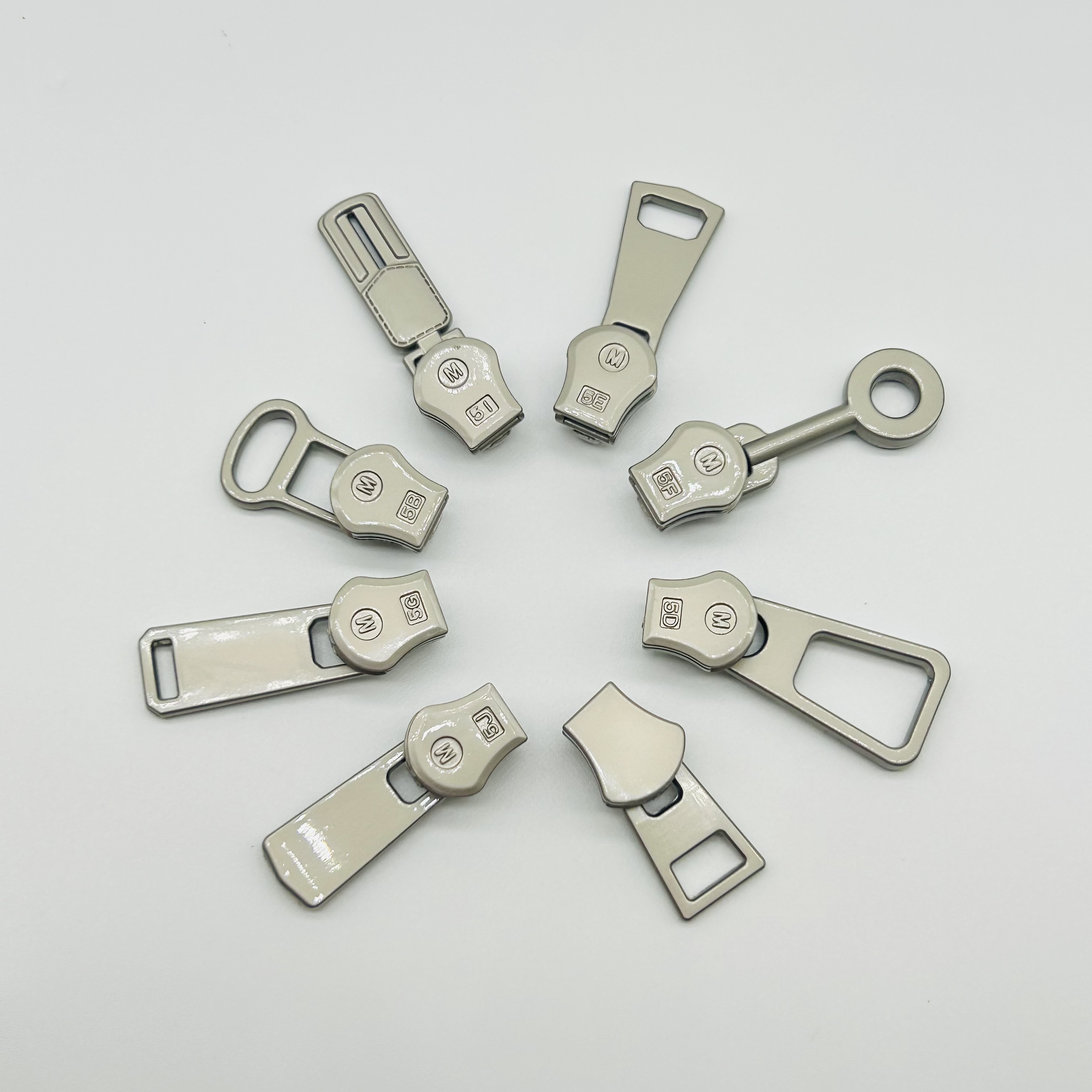 跨境/链头拉片/银色金属拉链头/彩绘陶瓷珠/拉链细节图