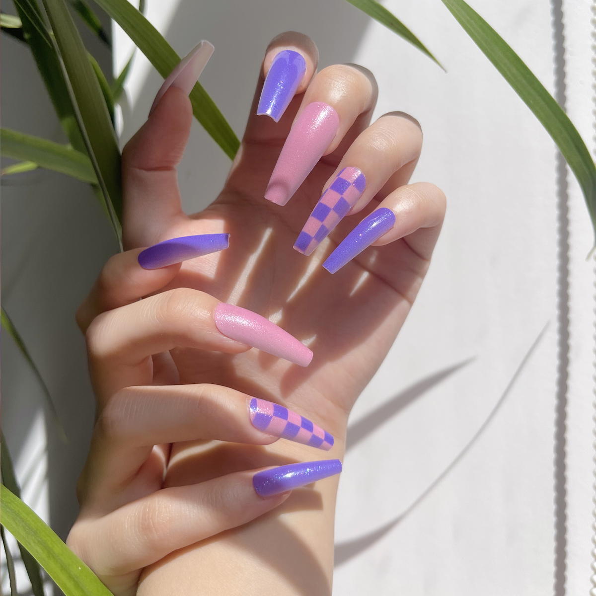 24 PCS PRESS ON NAIL TIPS BALLET SHAPE PINK AND PURPLE PEARL  full figure