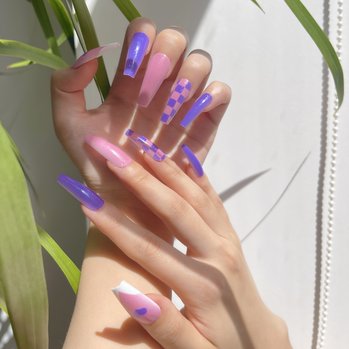 24 PCS PRESS ON NAIL TIPS BALLET SHAPE PINK AND PURPLE PEARL  details Picture