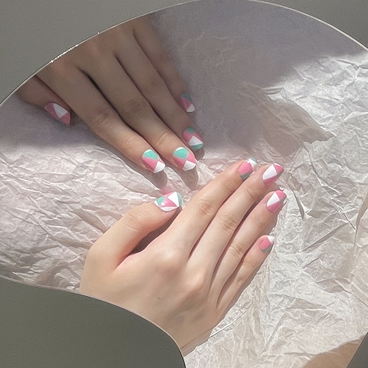 24 PCS PRESS ON NAIL TIPS ROUND SHAPE PINK AND MINT GREEN COLOR full figure