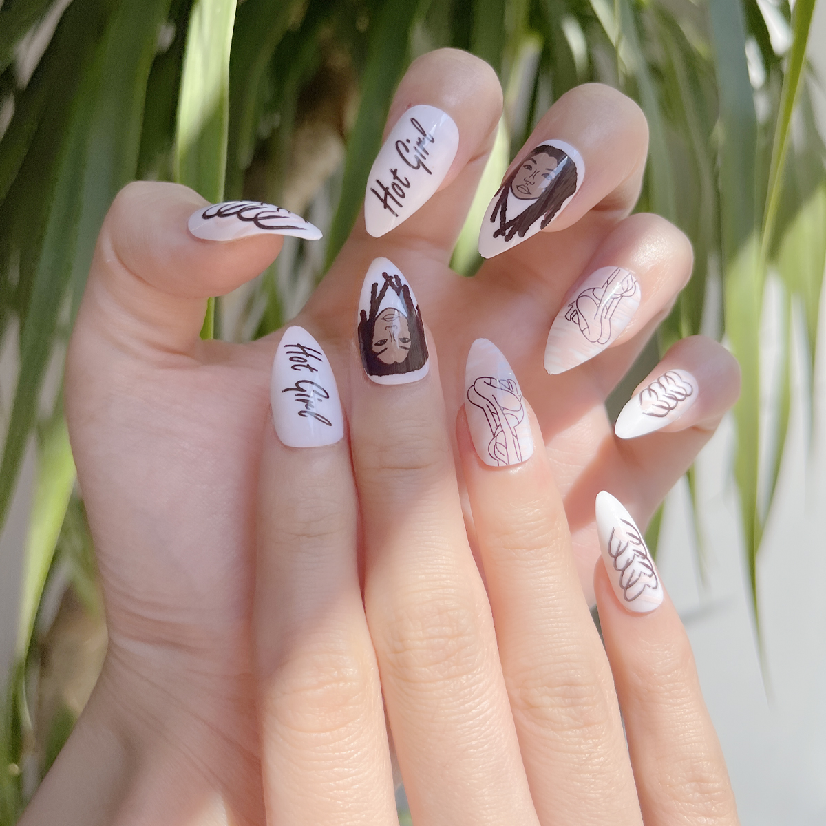 24 PCS PRESS ON NAIL TIPS STILETTO SHAPE COOL GIRL STYLE Application Scenario