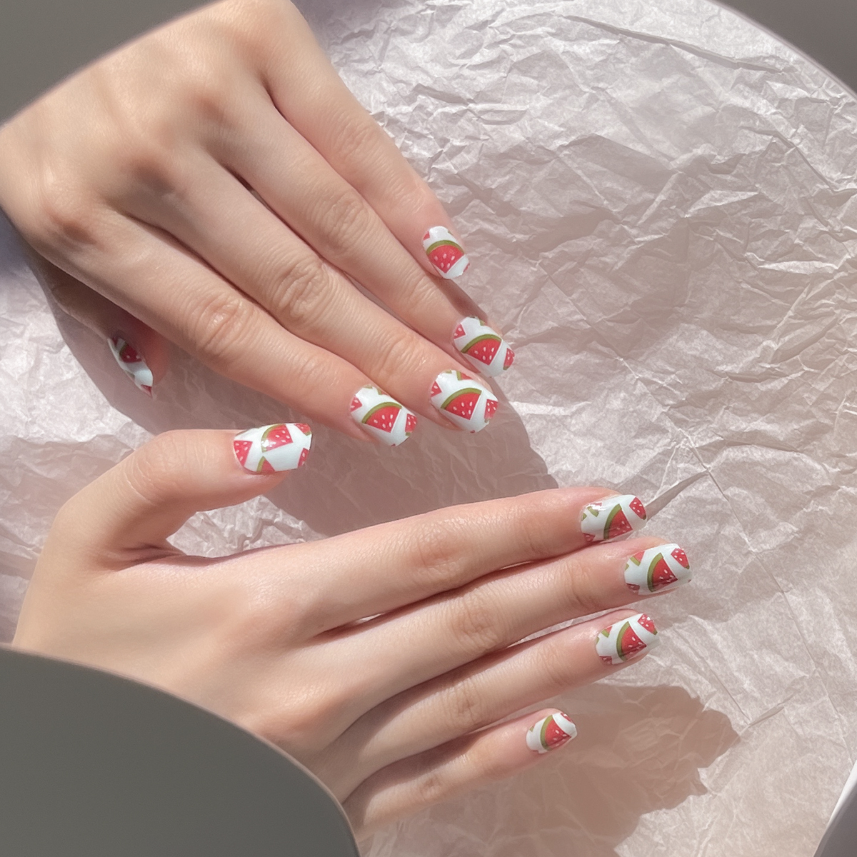 24 PCS PRESS ON NAIL TIPS ROUND SHAPE WATERMELON PATTERN details Picture