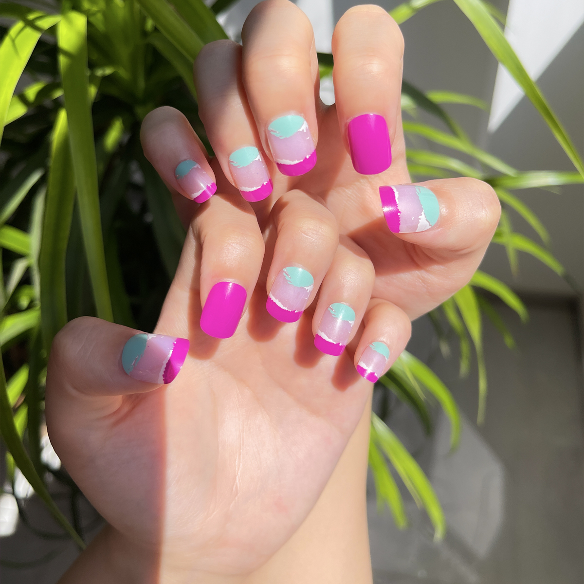 24 PCS PRESS ON NAIL TIPS ROUND SHAPE  Application Scenario