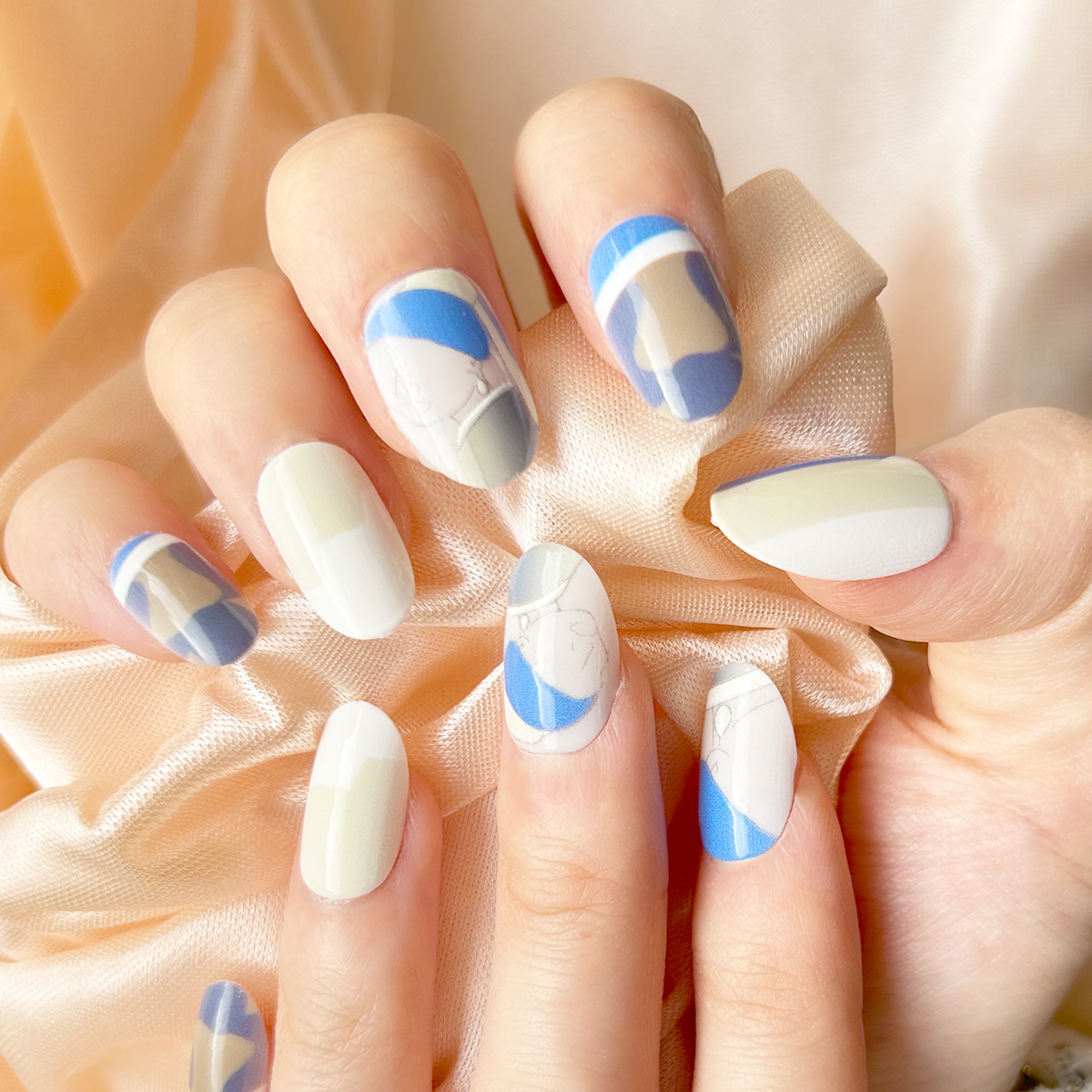 24 PCS PRESS ON NAIL TIPS OVAL SHAPE GIRL WITH A PEARL EARRING Specification drawing