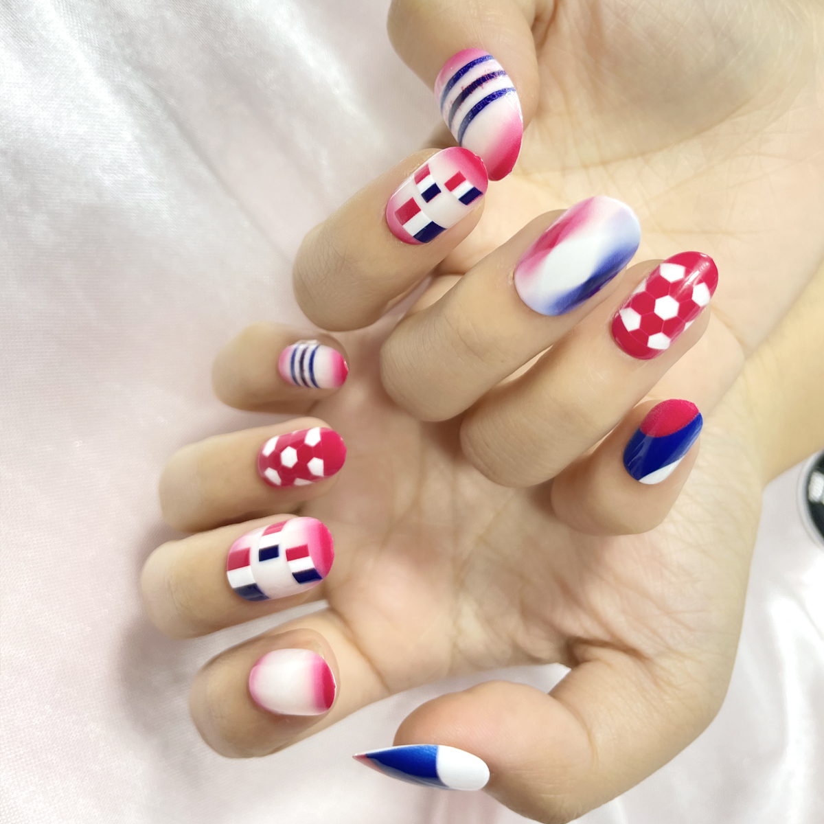 24 PCS PRESS ON NAIL TIPS OVAL SHAPE FOOTBALL PATTERN Item Picture