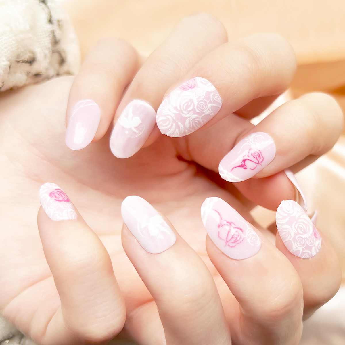 24 PCS PRESS ON NAIL TIPS OVAL SHAPE CUPID AND ROSE PATTERN details Picture