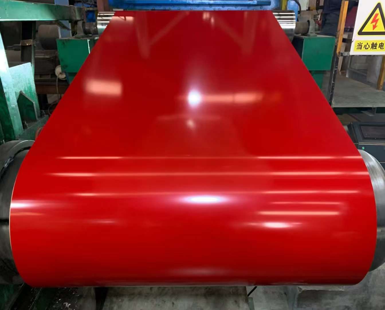 建筑用彩钢瓦 高强度石头彩砂瓦片 建材彩钢板 铁皮瓦耐用防腐新型建材彩钢瓦彩钢瓦瓦片白底实物图