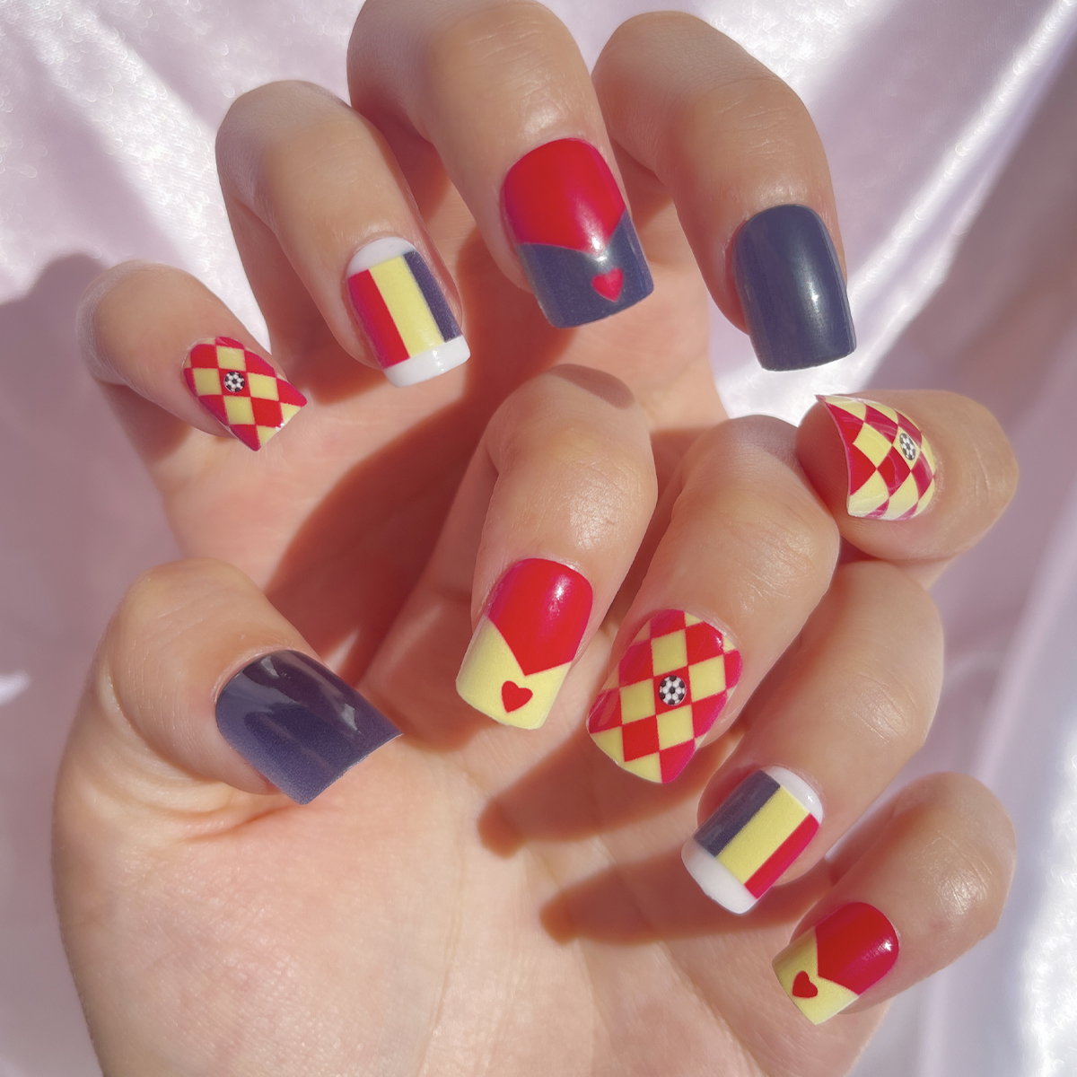 24 PCA PRESS ON NAIL TIPS SQUARE SHAPE BELGIAN FOOTBALL TEAM PATTERN Specification drawing