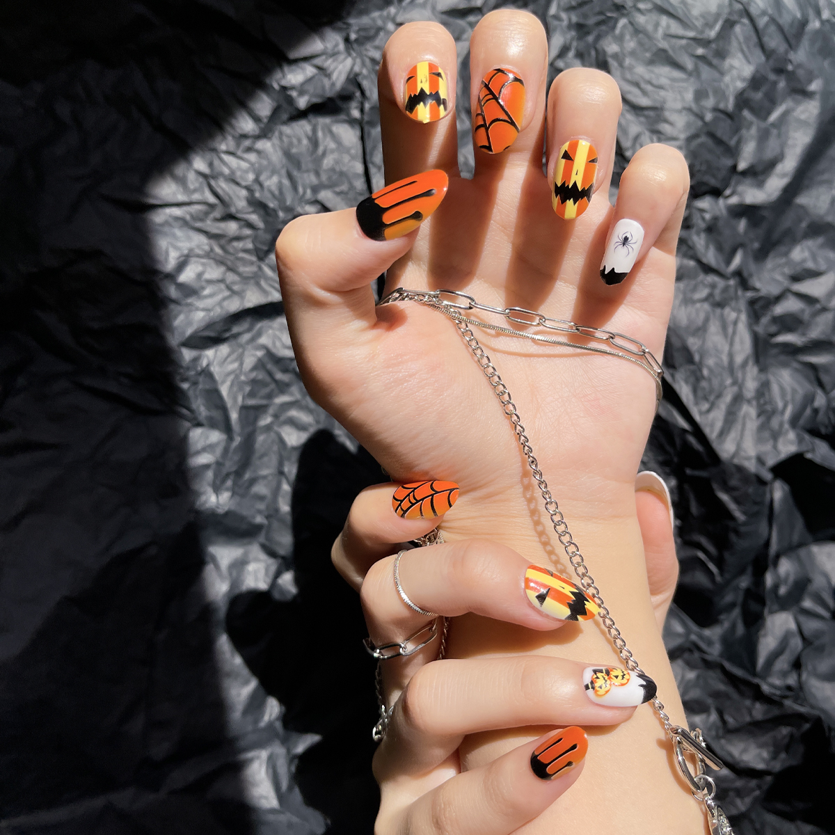 24 PCS PRESS ON NAIL TIPS OVAL SHAPE ORANGE BASE COLOR SPIDER WEB AND PUMPKIN PATTERN Specification drawing