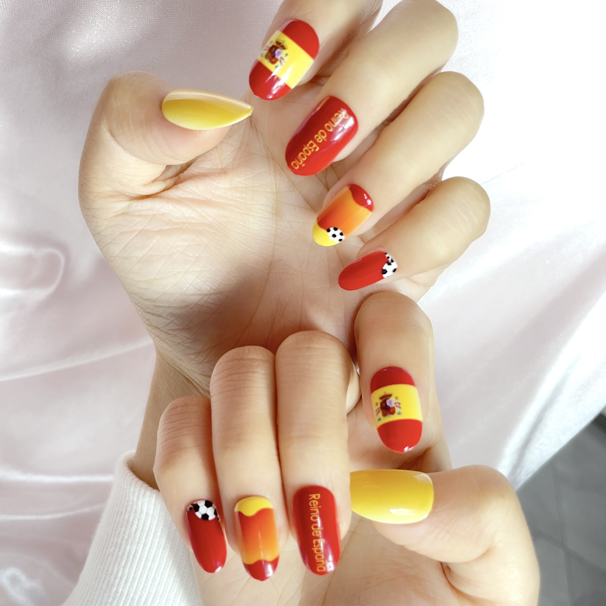 24 PCS PRESS ON NAIL TIPS OVAL SHAPE FOOTBALL THEME Application Scenario