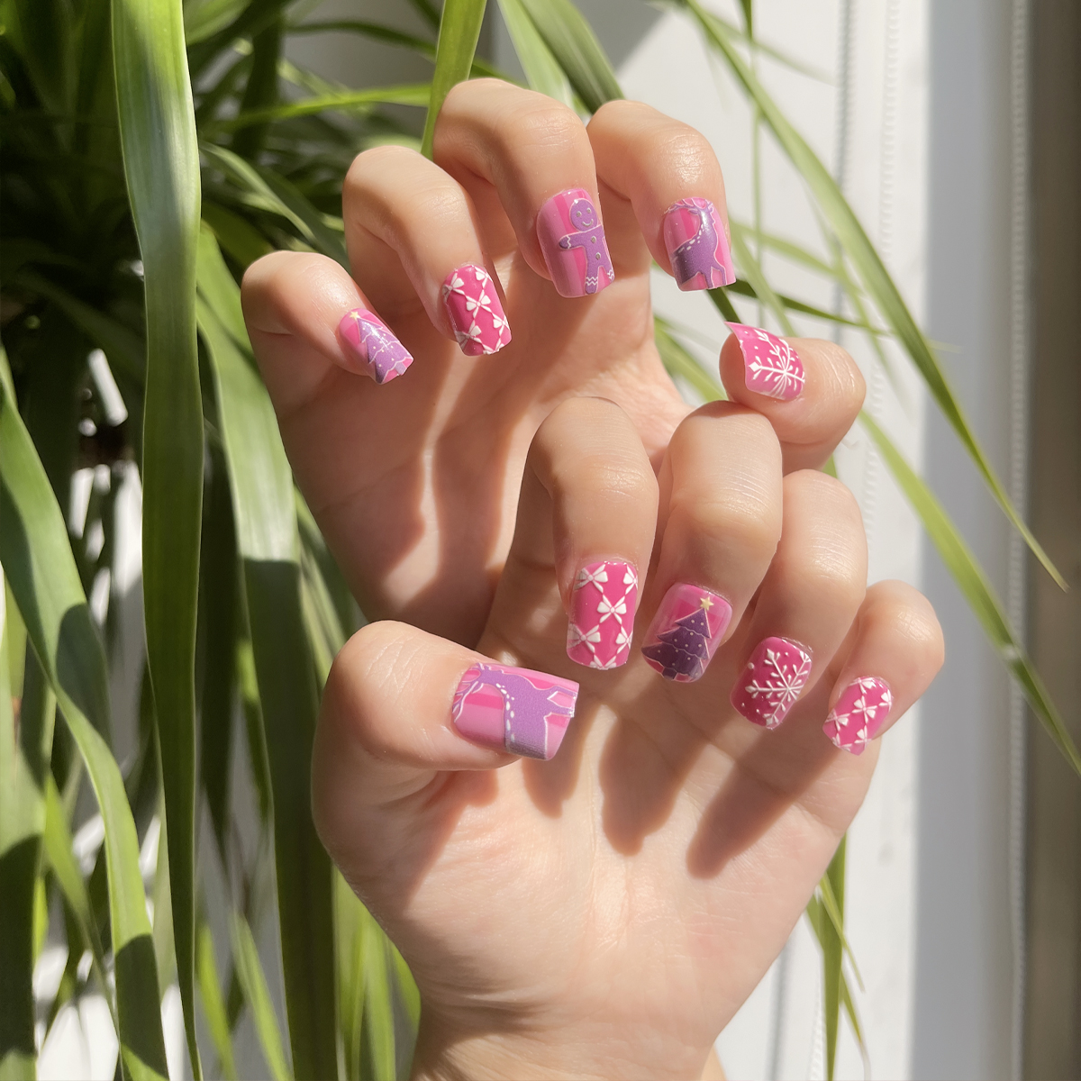 24 PCS PRESS ON NAIL TIPS SQUARE SHAPE PINK BASE COLOR WITH CHRISTMAS TREE PATTERN details Picture