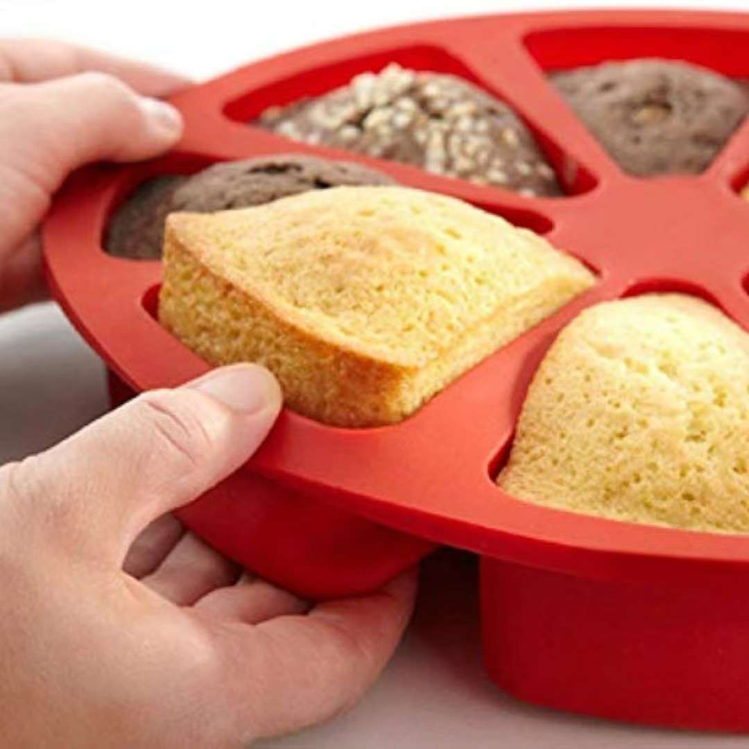 Cross-border air fryer silicone baking tray, silicone pad, odorless rectangular, square, round silicone baking tray pad, wooden product base, tray details Picture