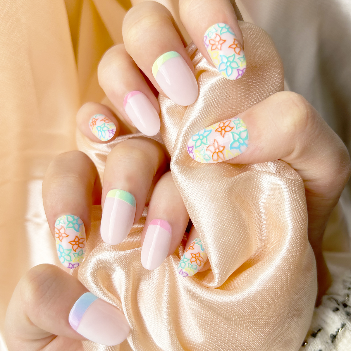 24 PCS PRESS ON NAIL TIPS OVAL SHAPE COLORFUL FLOWER PATTERN Item Picture
