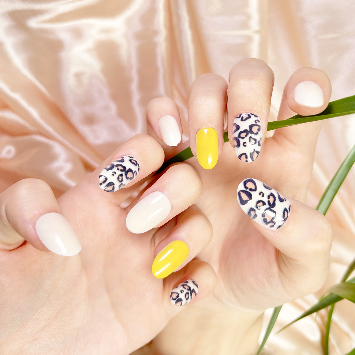 24 PCS PRESS ON NAIL TIPS OVAL SHAPE LEOPARD PRINT  full figure