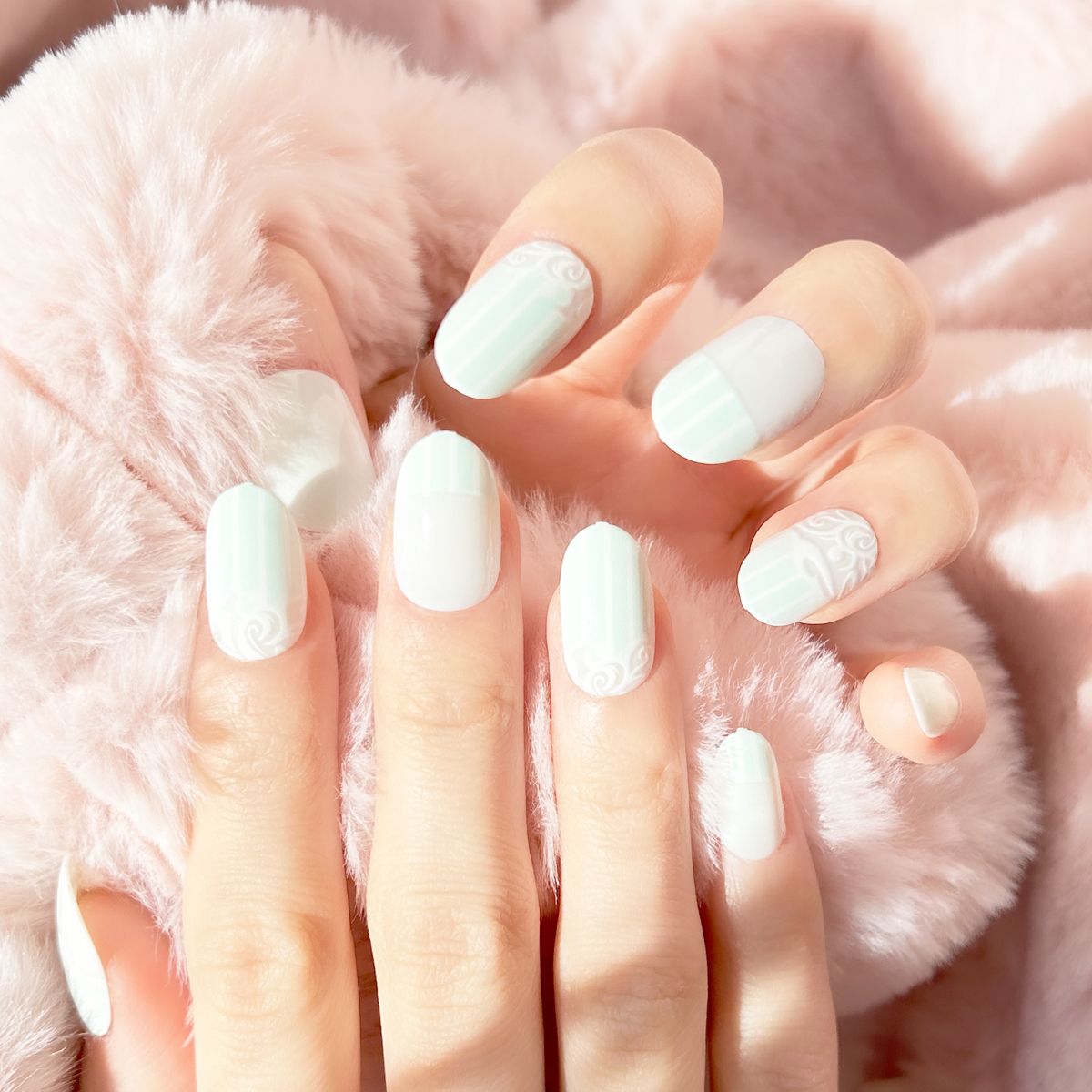 24 PCS PRESS ON NAIL TIPS OVAL SHAPE LIGHT GREEN COLOR details Picture