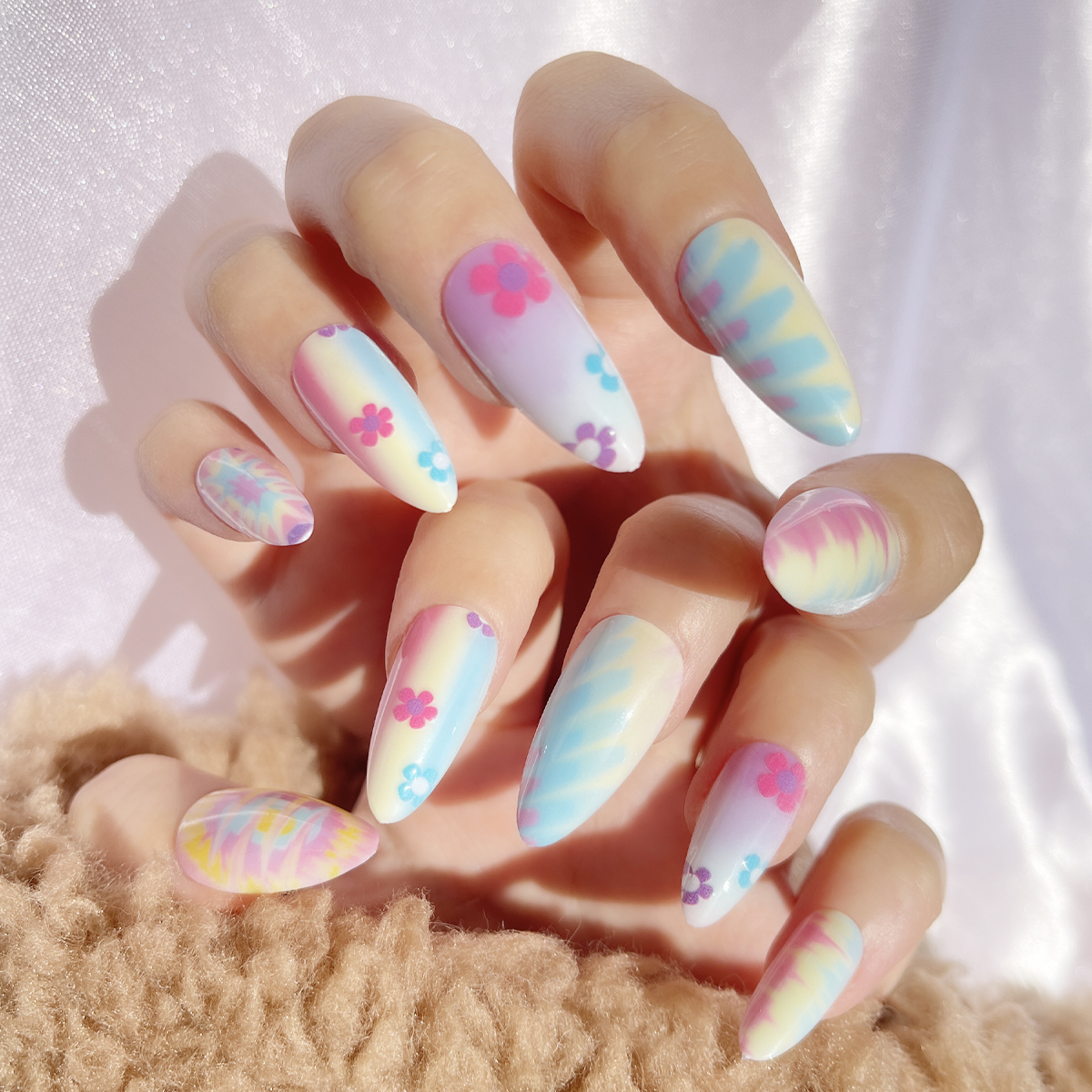 24 PCS PRESS ON NAIL TIPS ALMOND SHAPE COLORFUL BLENDING FLOWER PATTERN details Picture