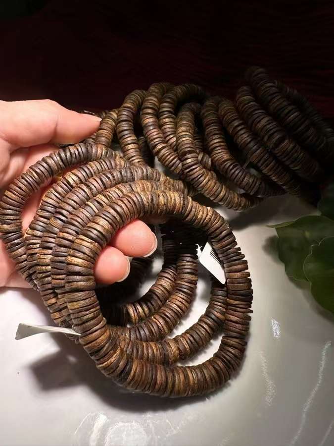 Agarwood bracelet, cultural and artistic bracelet, cultural and artistic bracelet detail image 7