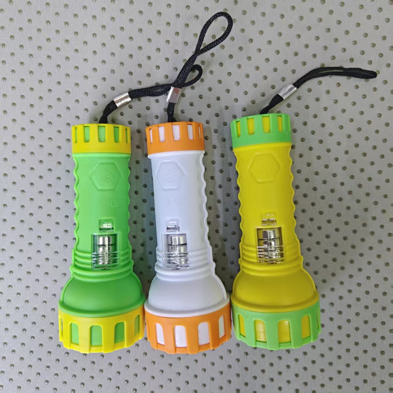手电筒 小礼品活动赠送 JD-168厂家直销 塑料电筒  发光玩具 高高电子玩具 1详情1