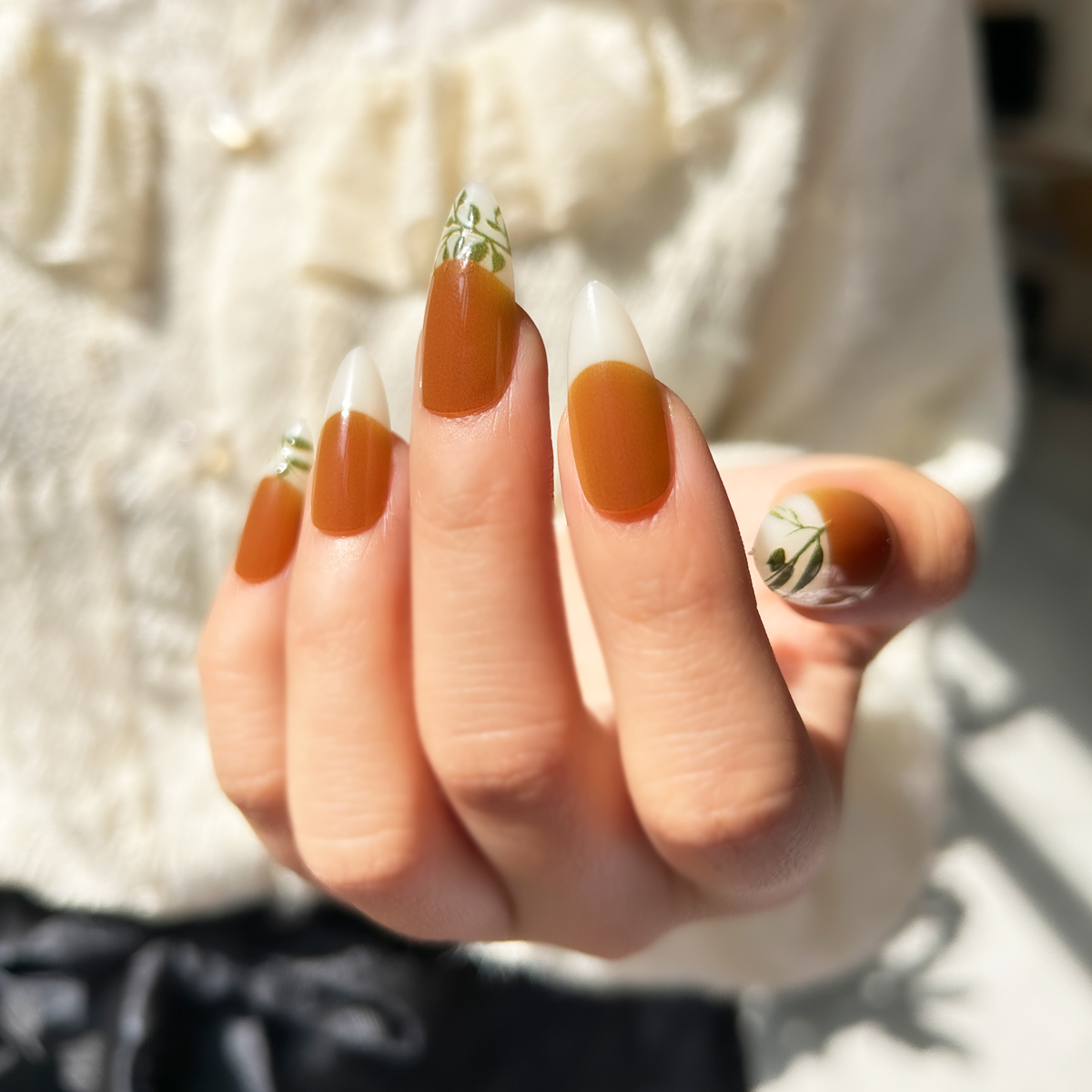 24 PCS PRESS ON NAIL TIPS FRENCH STYLE BROWN WITH GREEN LEAVES full figure