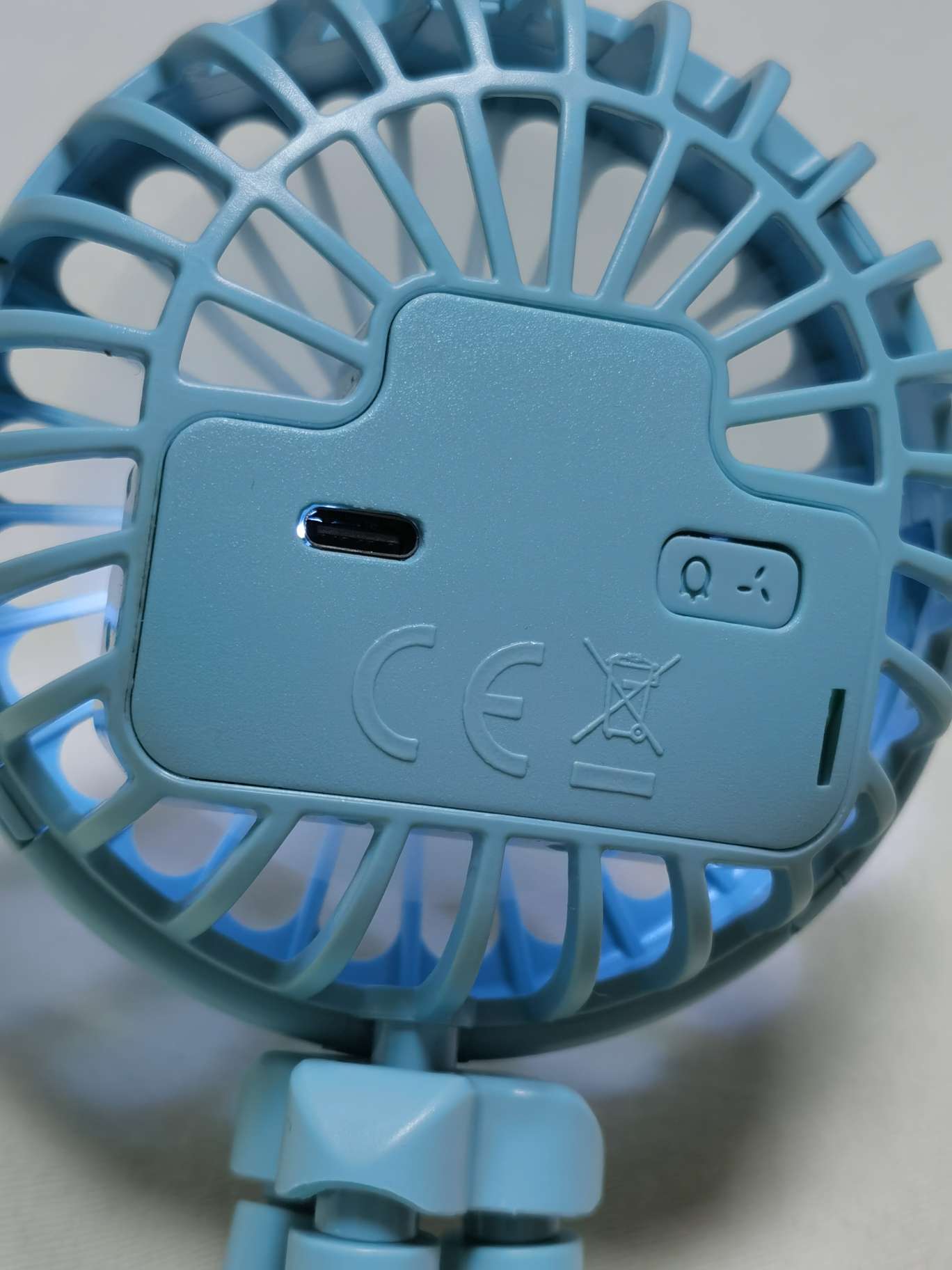 八爪鱼风扇手持USB迷你夜灯小风扇便携桌面充电电风扇风扇手持风扇小风扇迷你风扇挂脖风扇详情图15