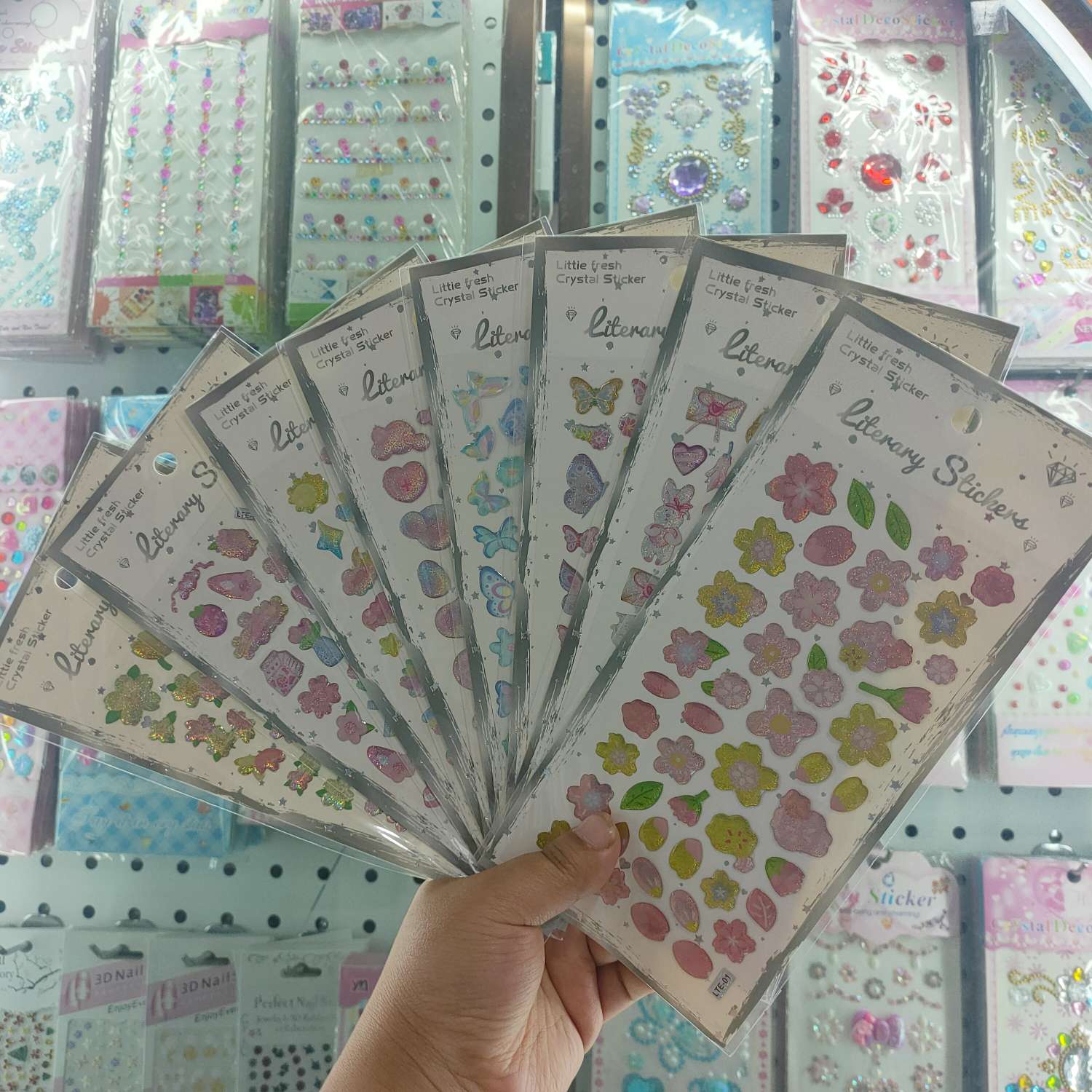 创意浮雕水晶亚克力脸贴 PET贴纸 造景贴纸 工艺品礼品 创意礼品贴纸 独特设计精致工艺详情图2