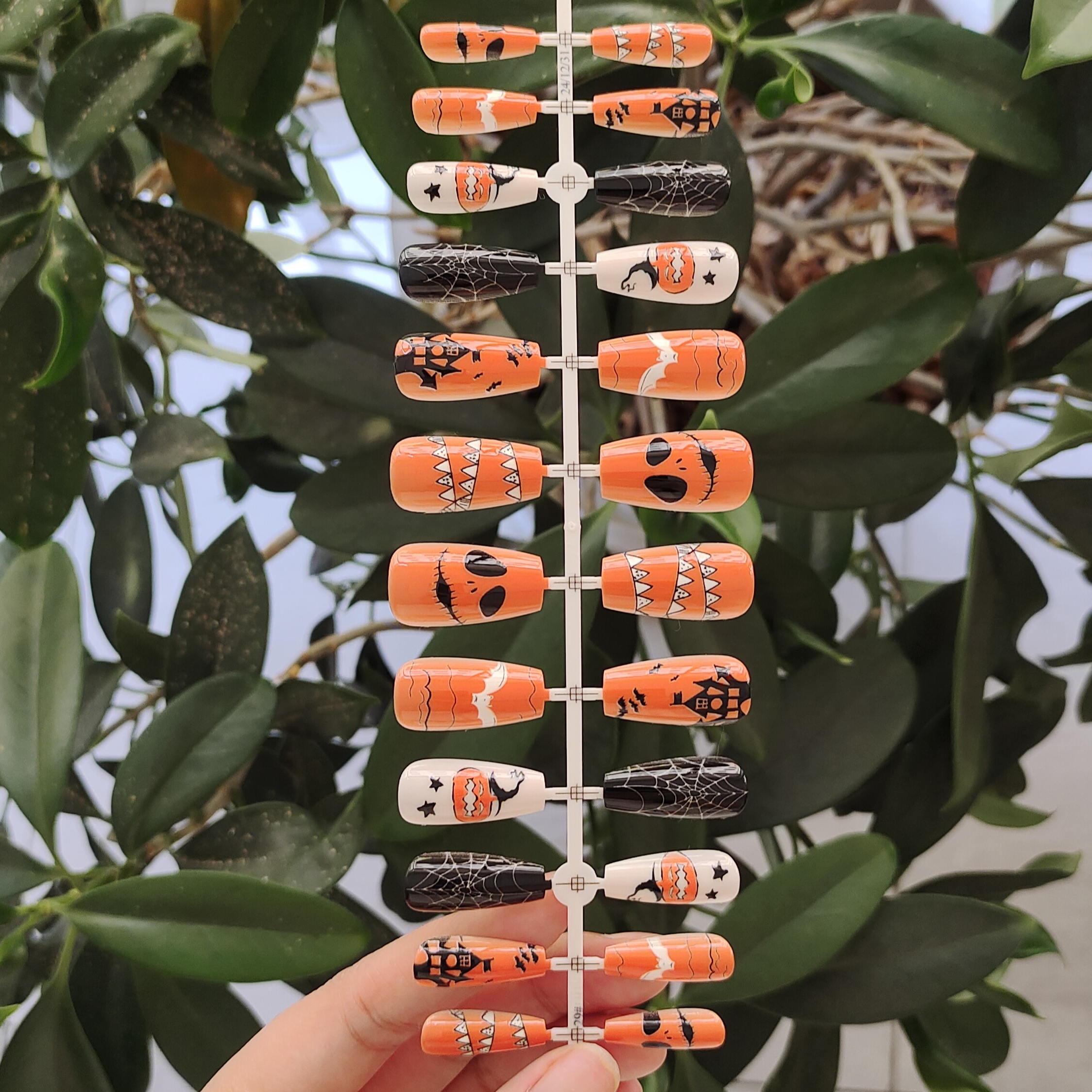 24 PCS PRESS ON NAIL TIPS COFFIN SHAPE HALLOWEEN THEME  full figure