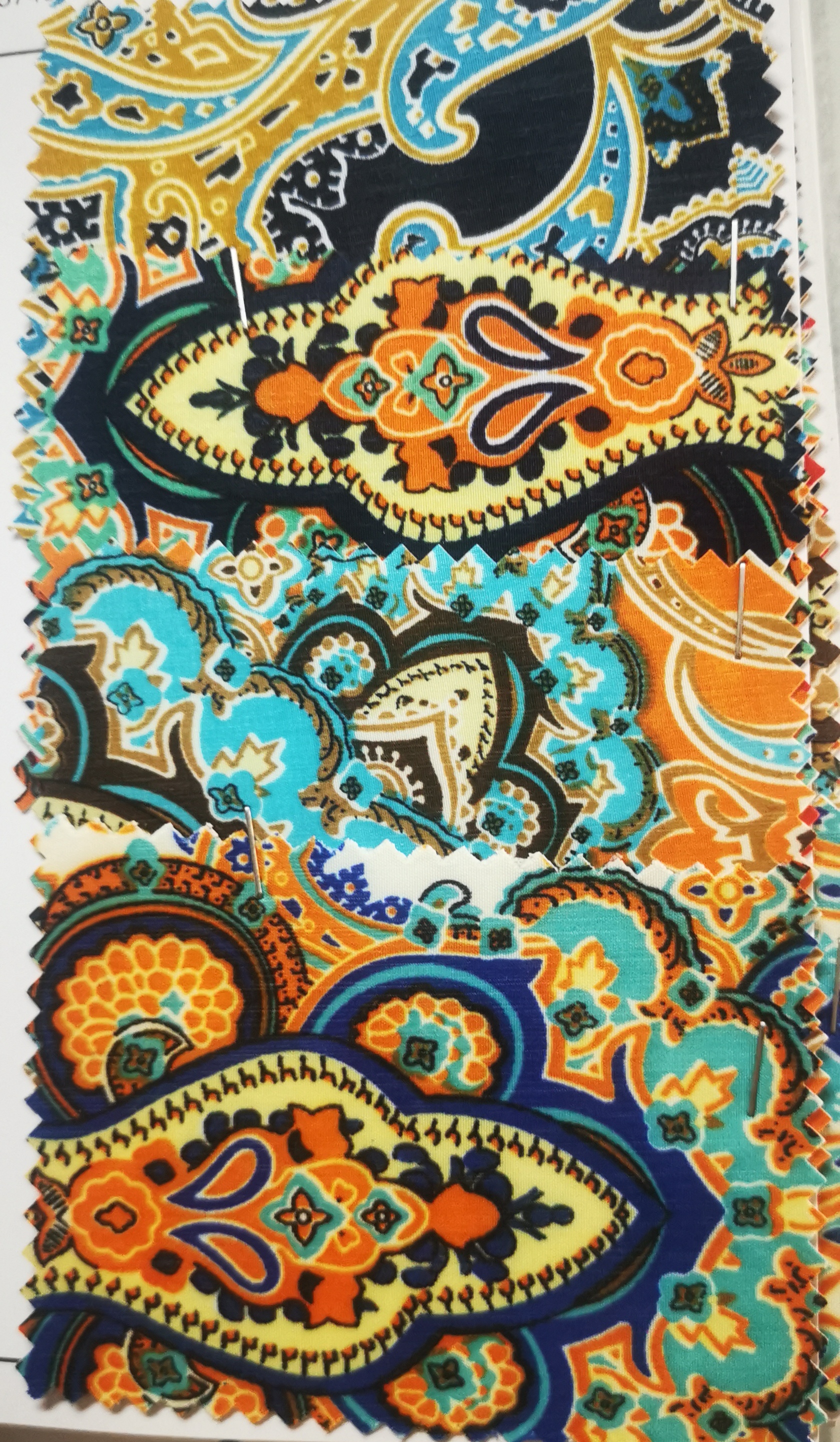 厂家直销热销国潮系列新款少数民族风皮革大量现货高中低档箱包沙发鞋材面料