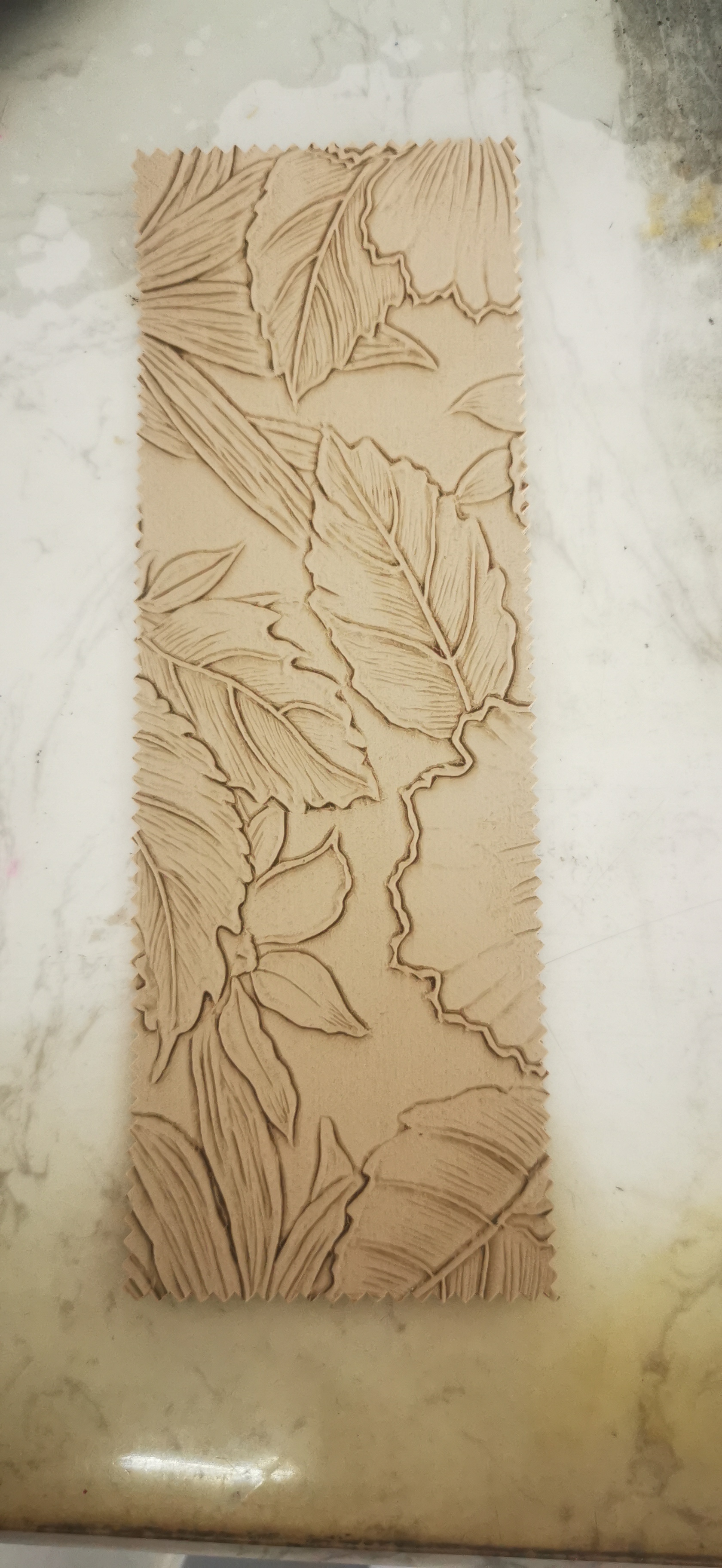 HX22121厂家直销现货爆款时尚图案PU镜面皮革