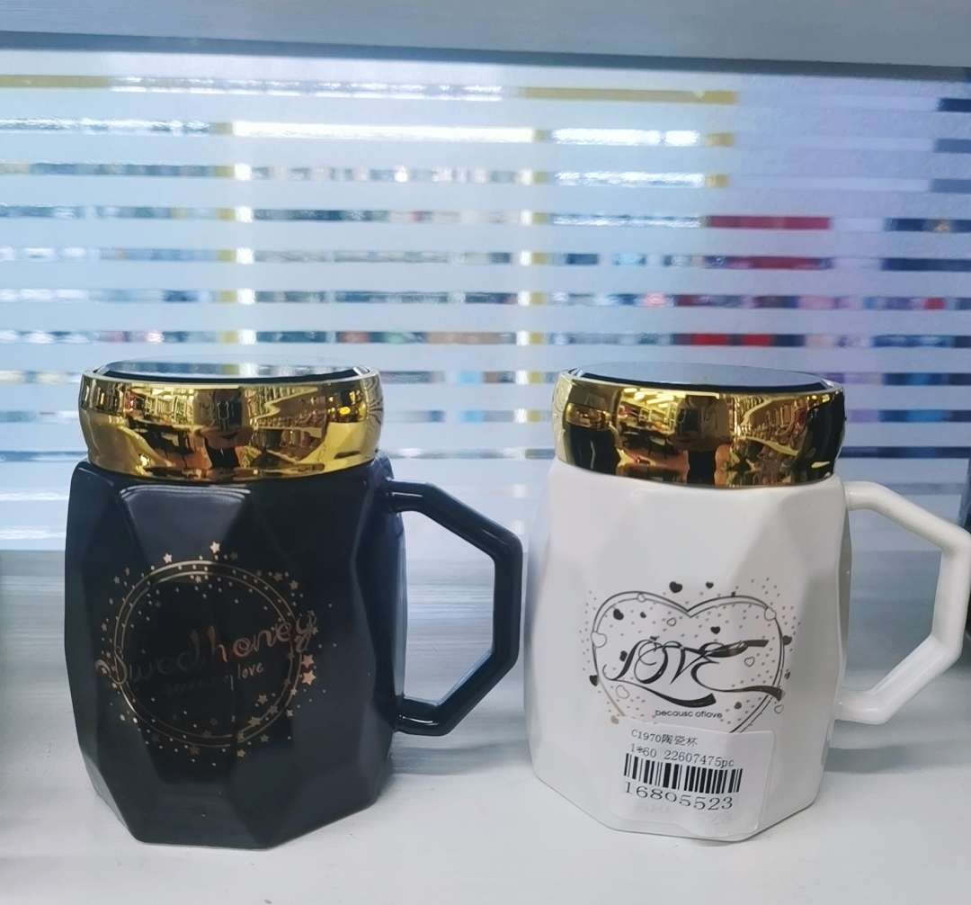 C1970 Creative Mug with Lid Ceramic Coffee Drinking Cup for women, men, office couples, Large capacity household Tea cup