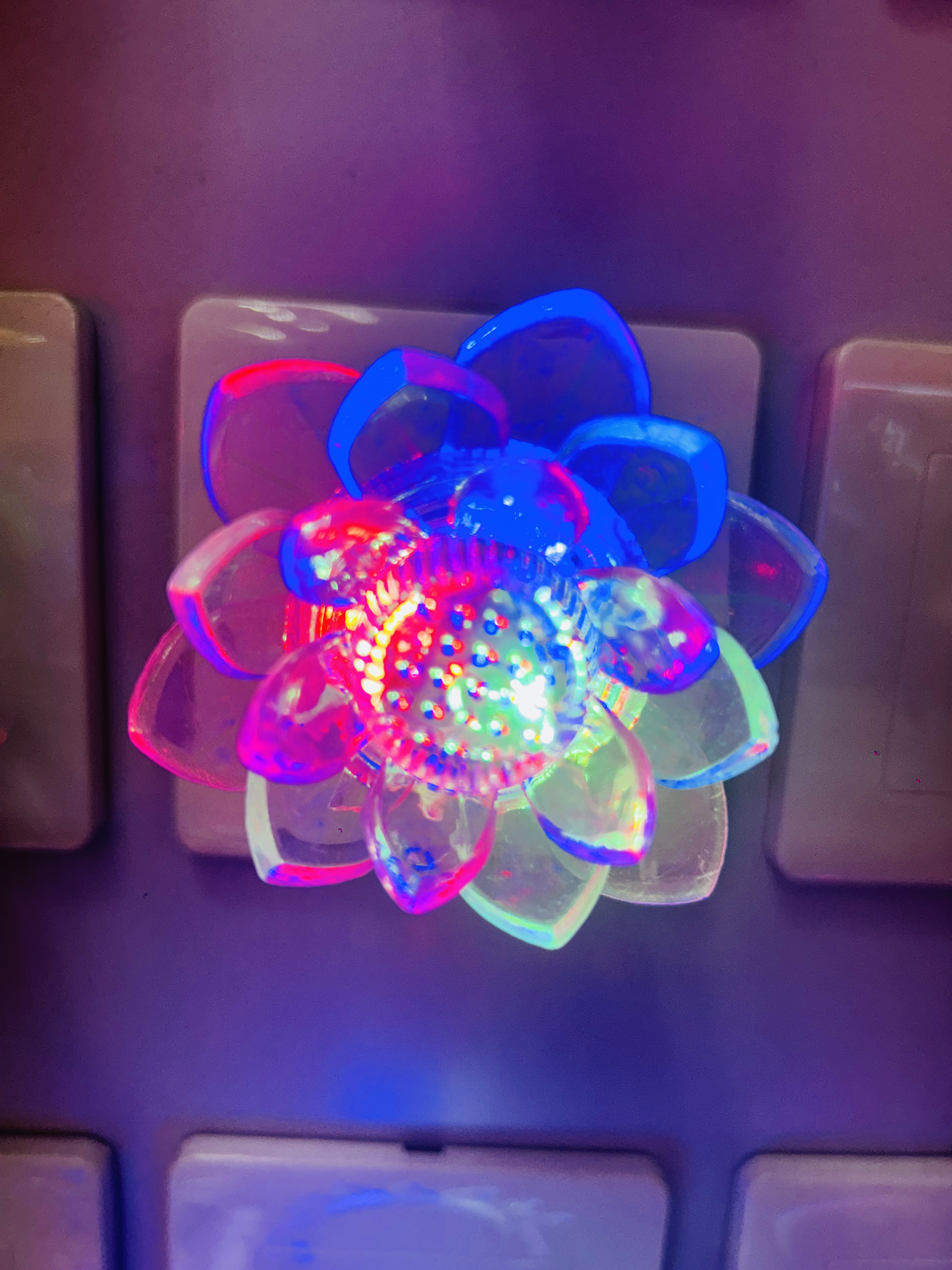 国潮LED小夜灯纽扣电池莲花造型多彩灯光国风小夜灯